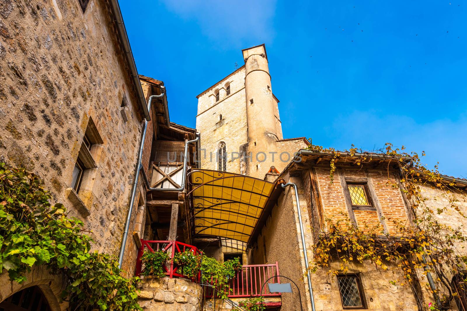 This magnificent medieval village located in the Lot department in the Occitanie region is part of the list of the most beautiful villages in France.