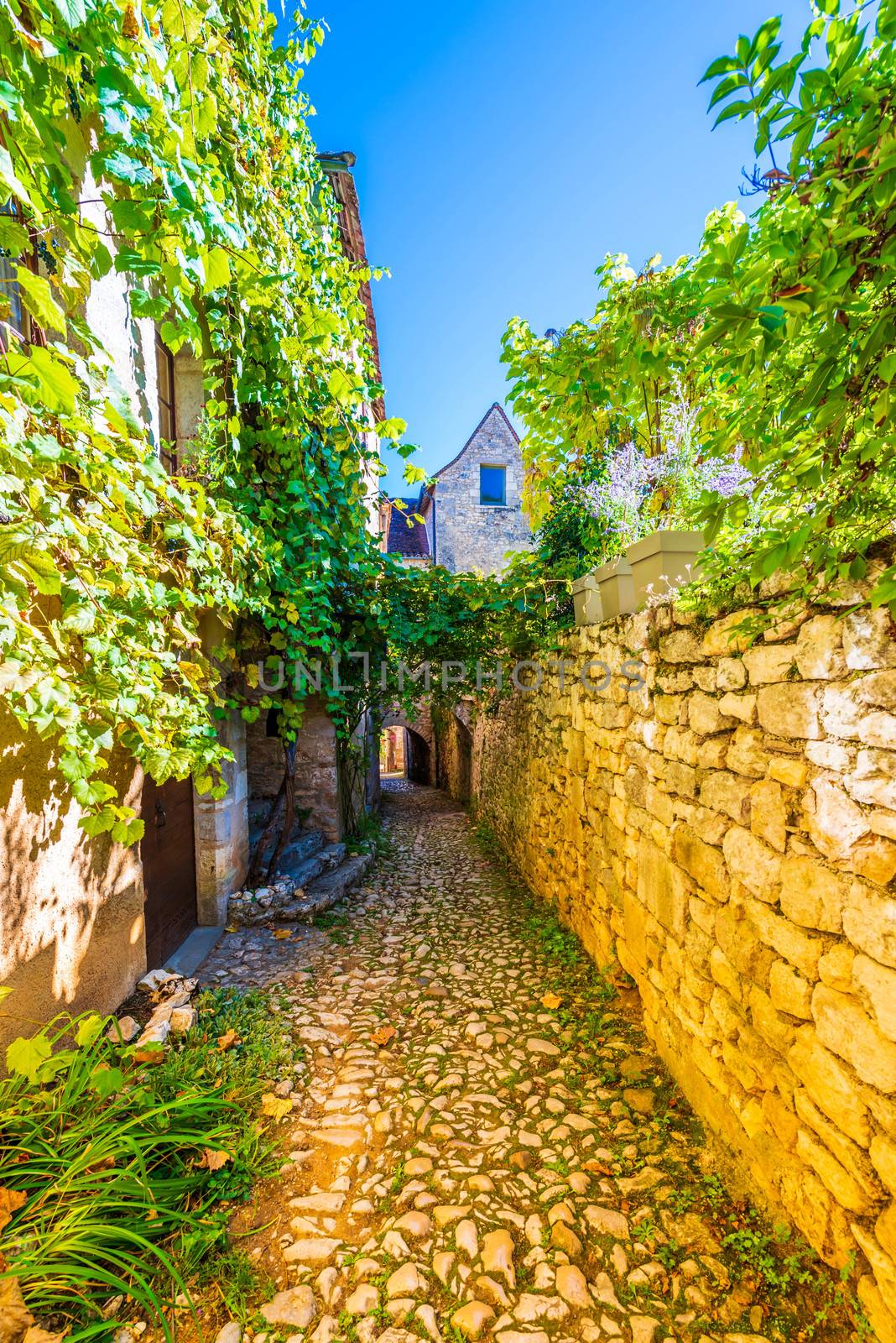 This magnificent medieval village located in the Lot department in the Occitanie region is part of the list of the most beautiful villages in France.