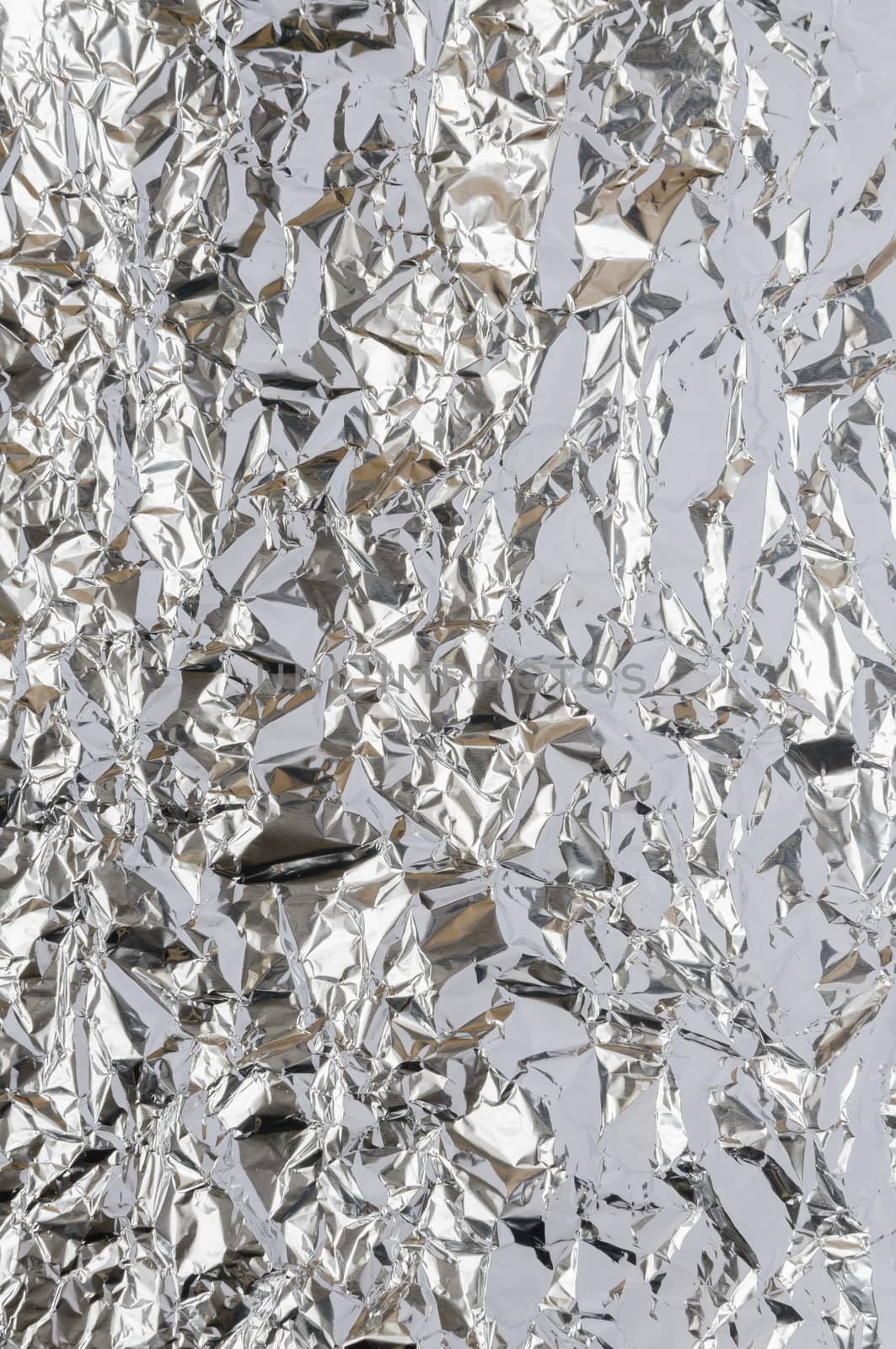 Crumpled aluminum metal foil with ambient reflection