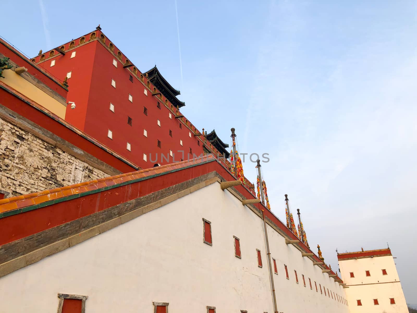 The Putuo Zongcheng Buddhist Temple, one of the Eight Outer Temples of Chengde, built between 1767 and 1771 and modeled after the Potala Palace of Tibet. Chengde Mountain Resort. China