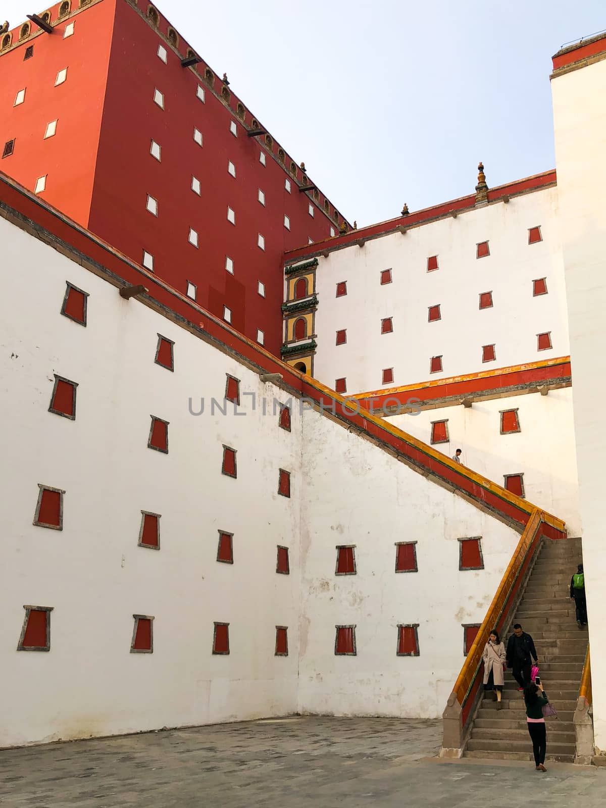 The Putuo Zongcheng Buddhist Temple, one of the Eight Outer Temples of Chengde, built between 1767 and 1771 and modeled after the Potala Palace of Tibet. Chengde Mountain Resort. China