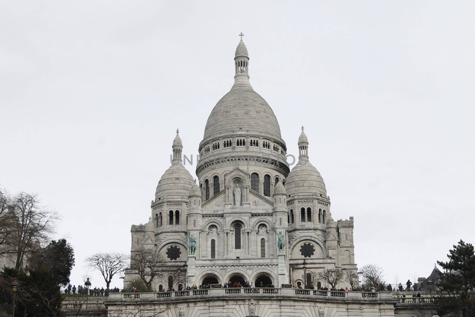 Basilica of the Sacre Coeur by marcobir