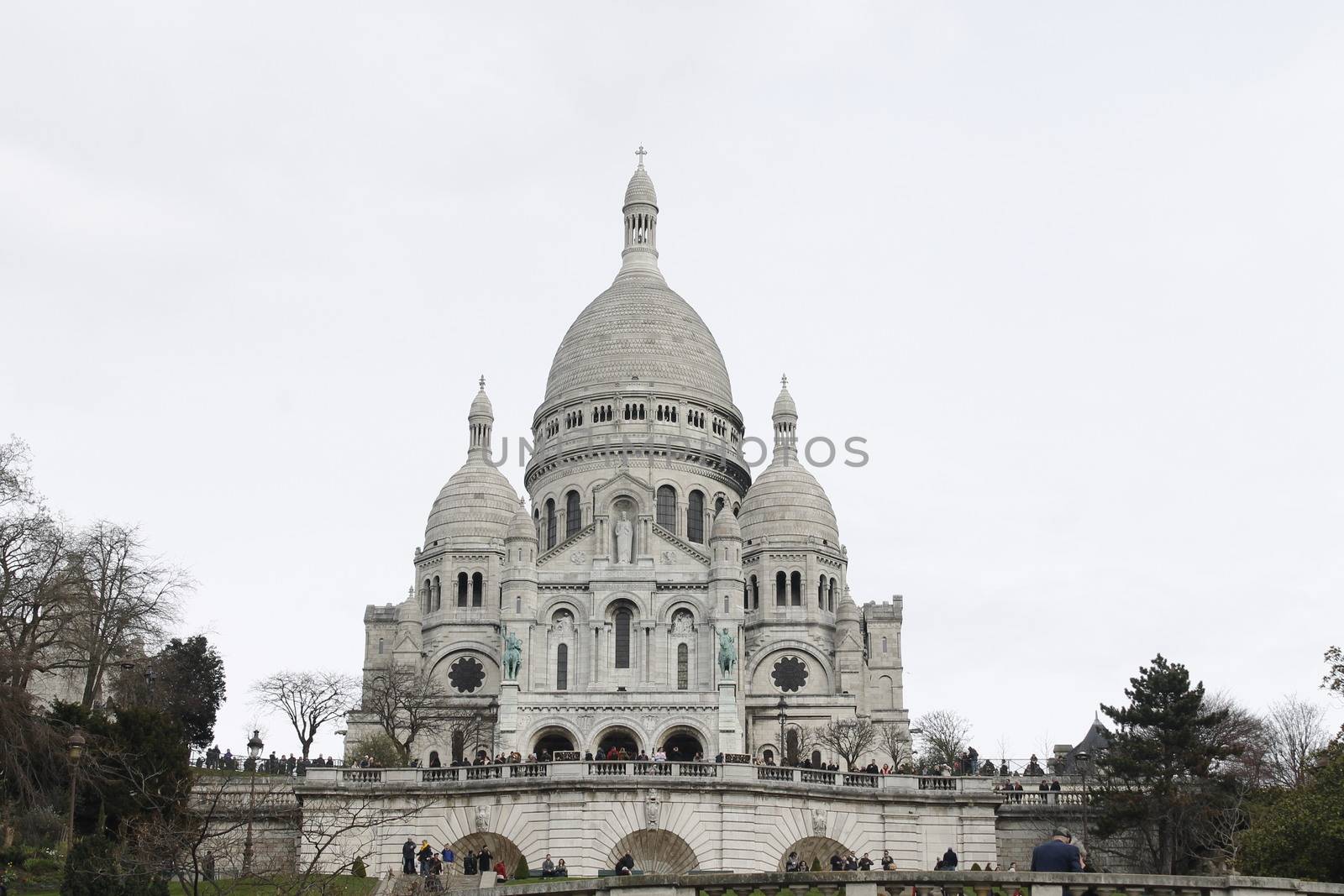 Basilica of the Sacre Coeur by marcobir