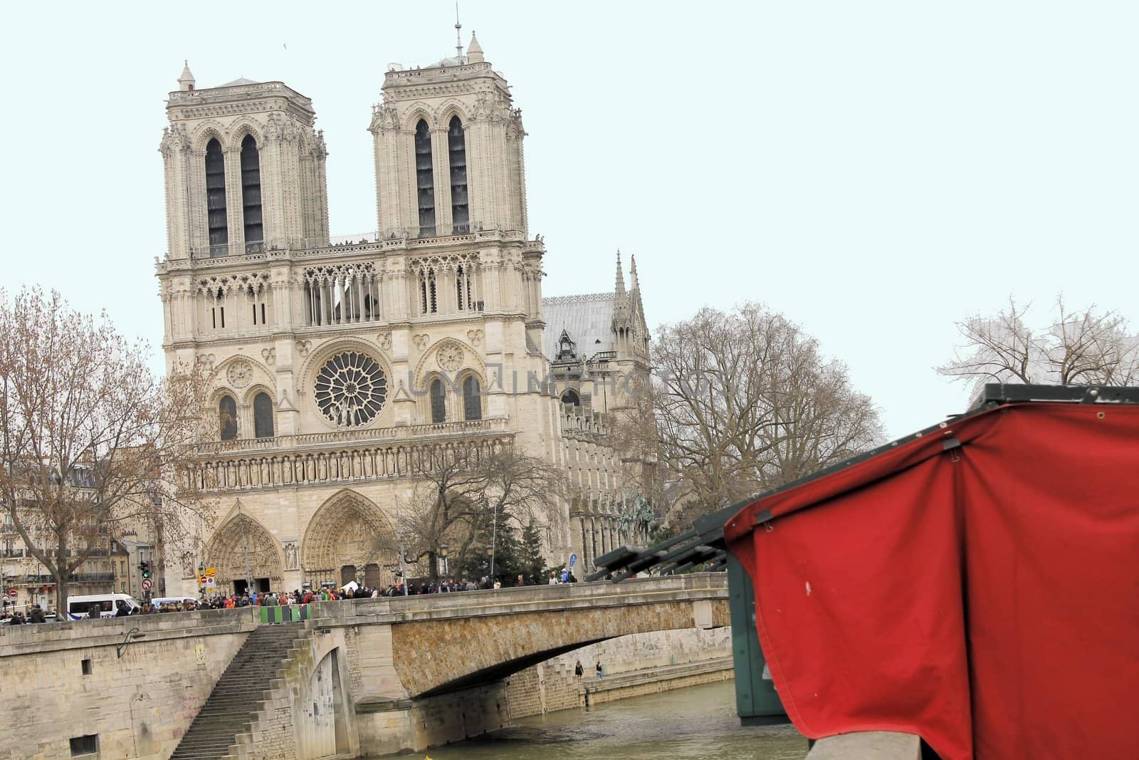 notre dame de paris cathedral in france