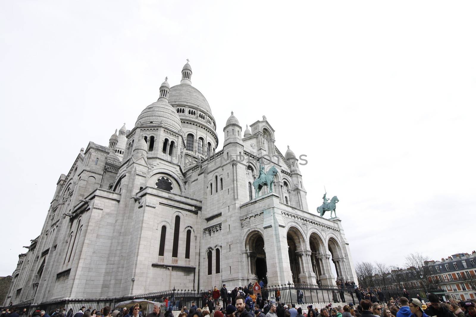 Basilica of the Sacre Coeur by marcobir