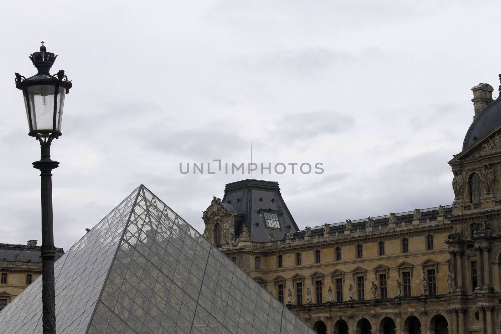 louvre museum by marcobir