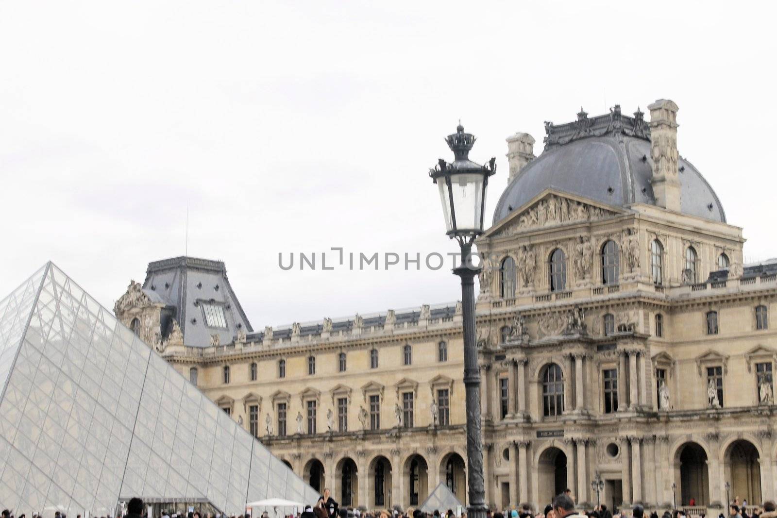 louvre museum by marcobir