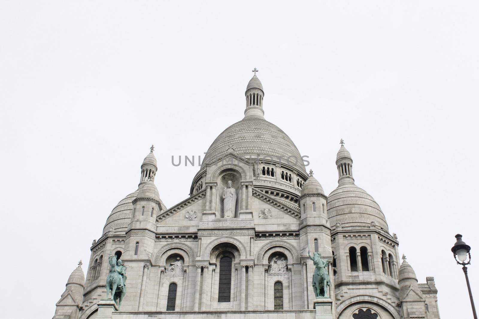 Basilica of the Sacre Coeur by marcobir