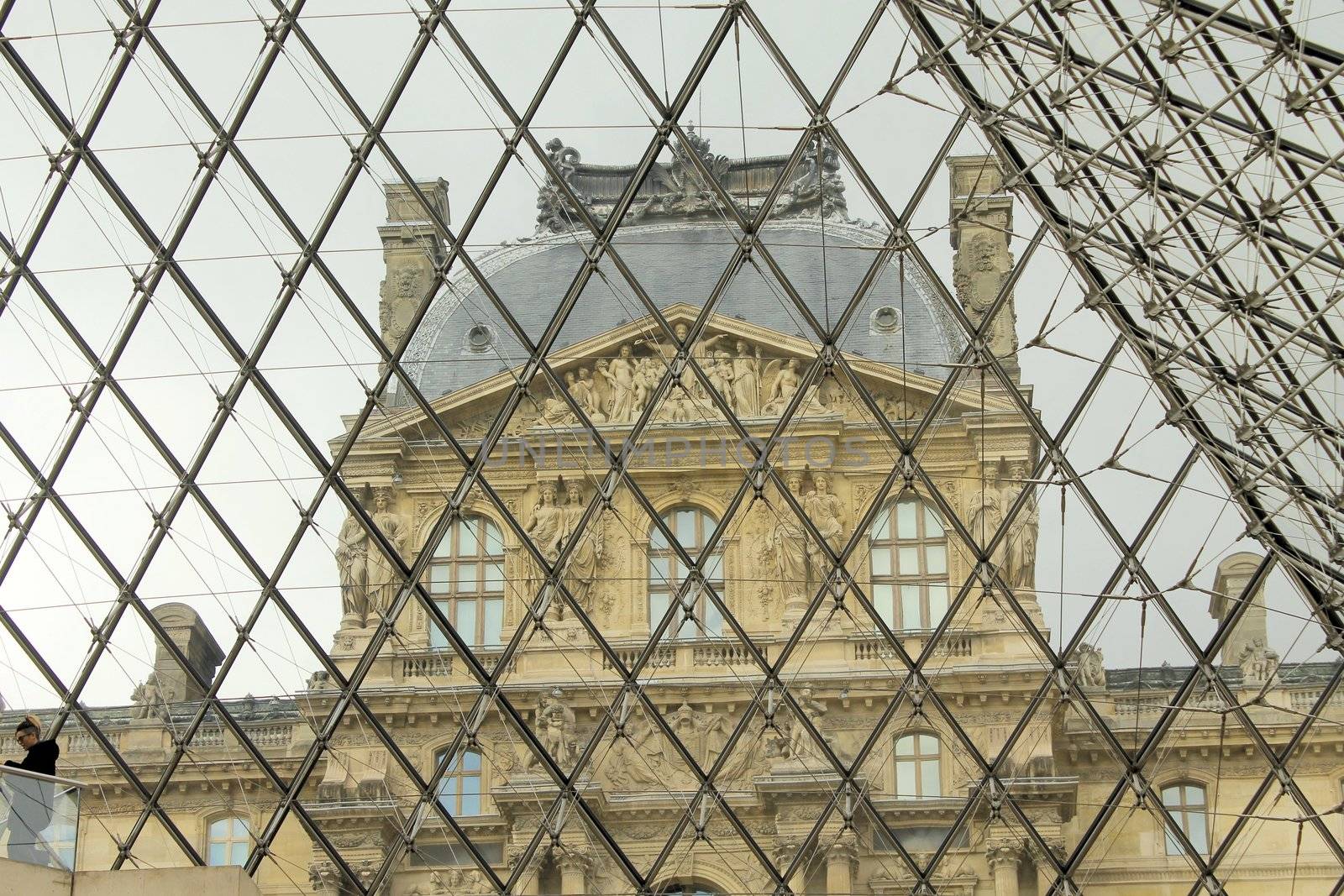 louvre museum by marcobir