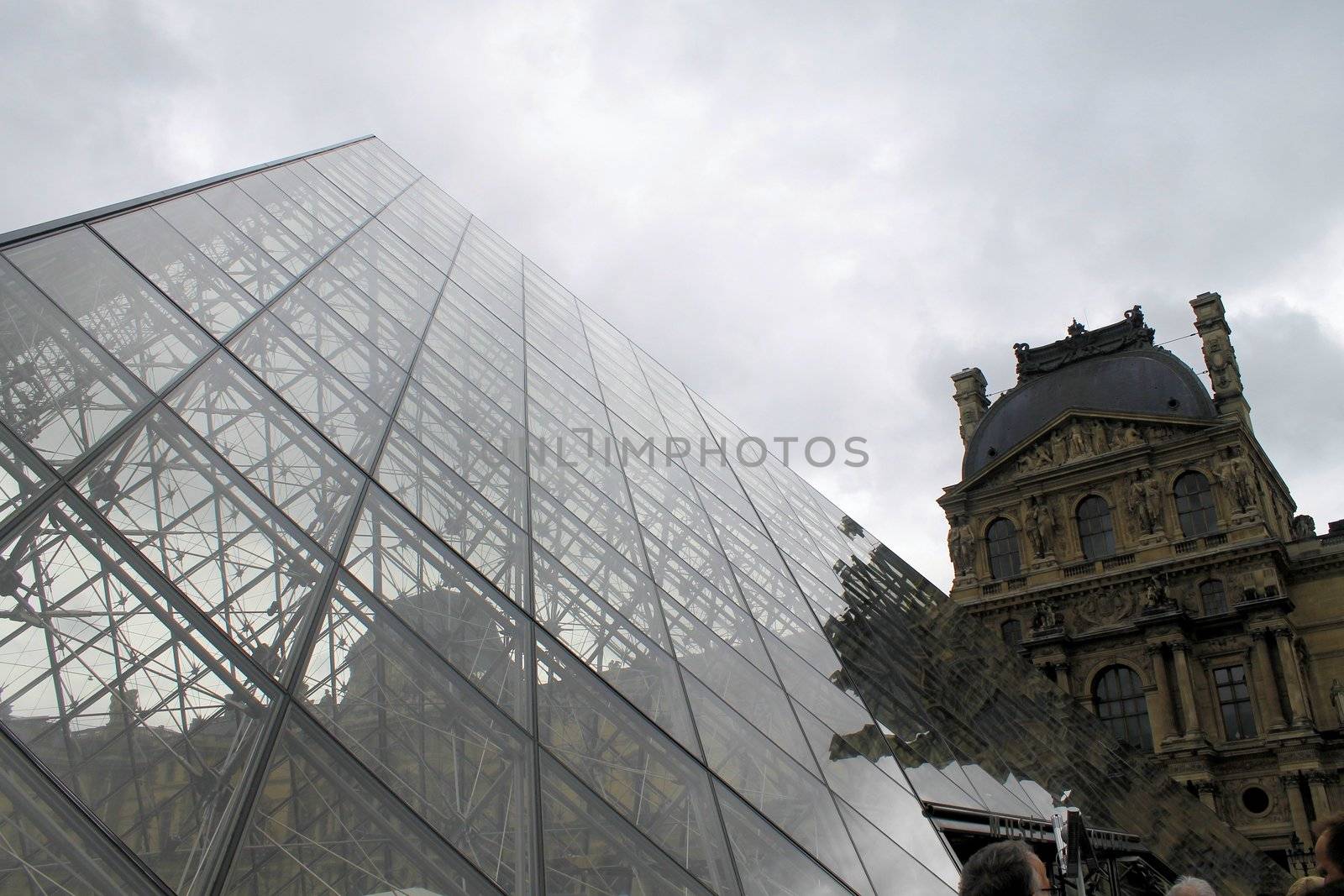 louvre museum by marcobir