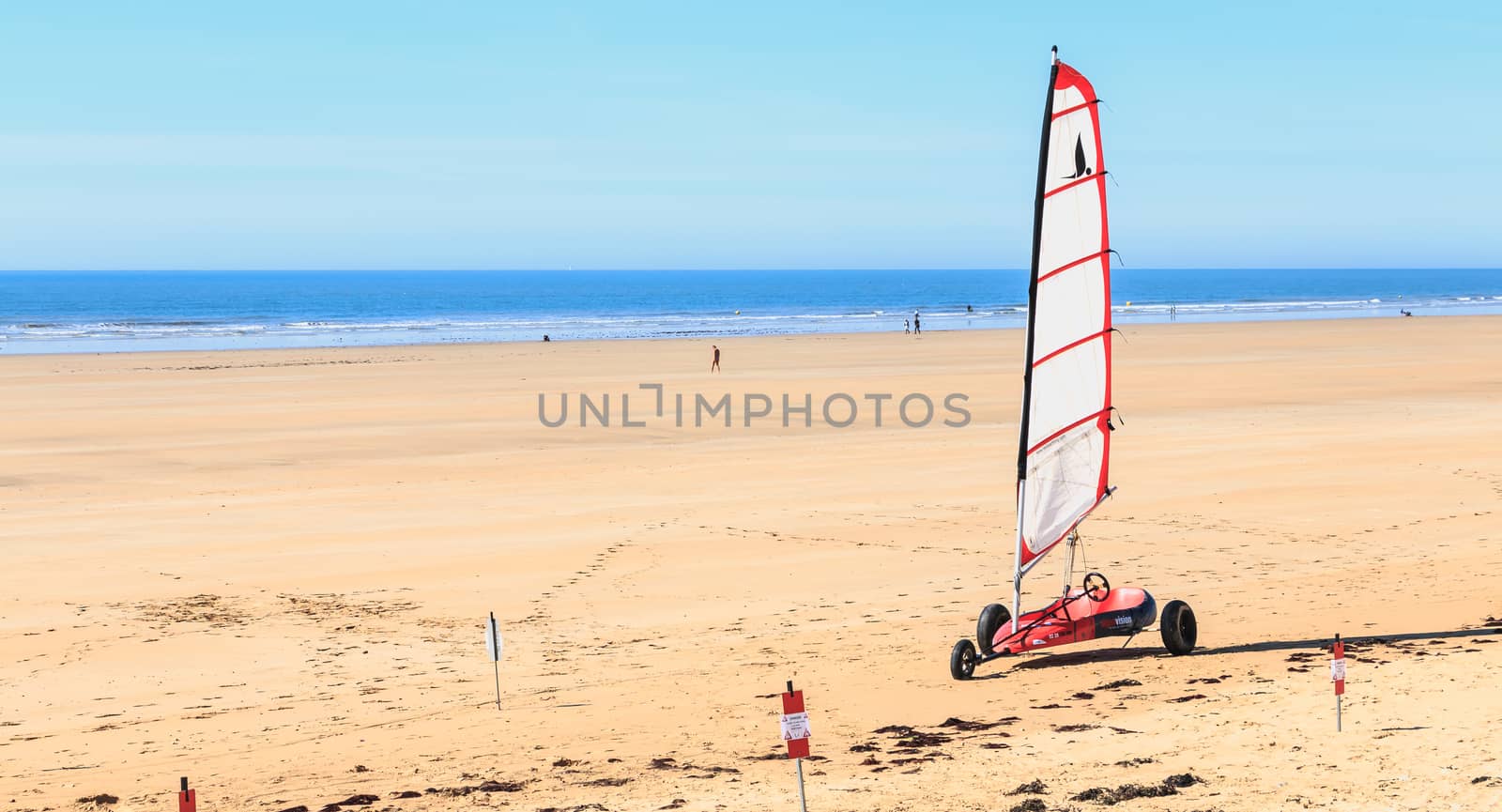training sand yacht with a shuttlecock for training kids  by AtlanticEUROSTOXX