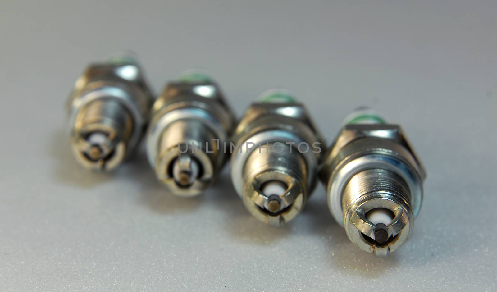 Set of spark plugs by aselsa