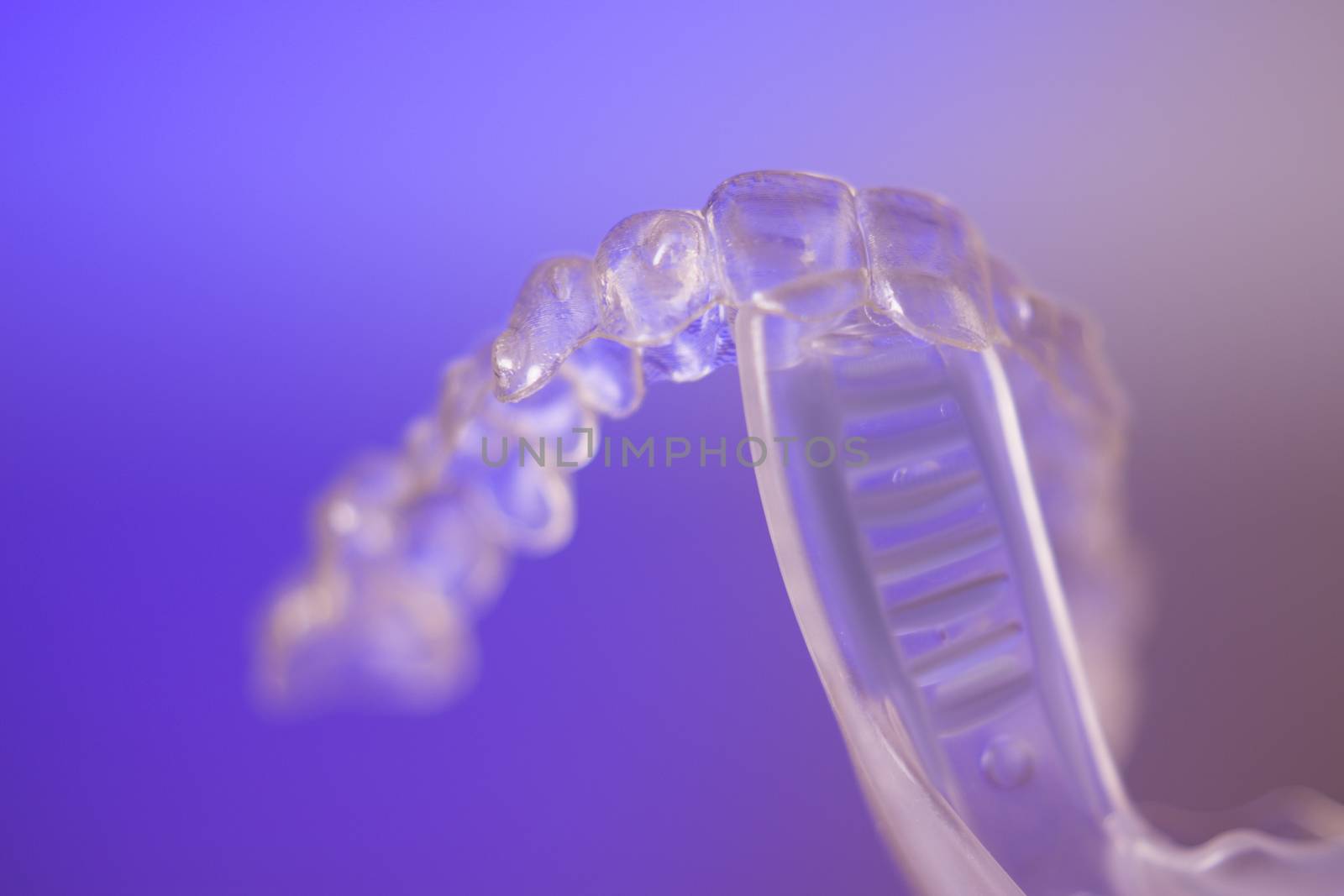 Vibrating dental device with invisible orthodontics by GemaIbarra