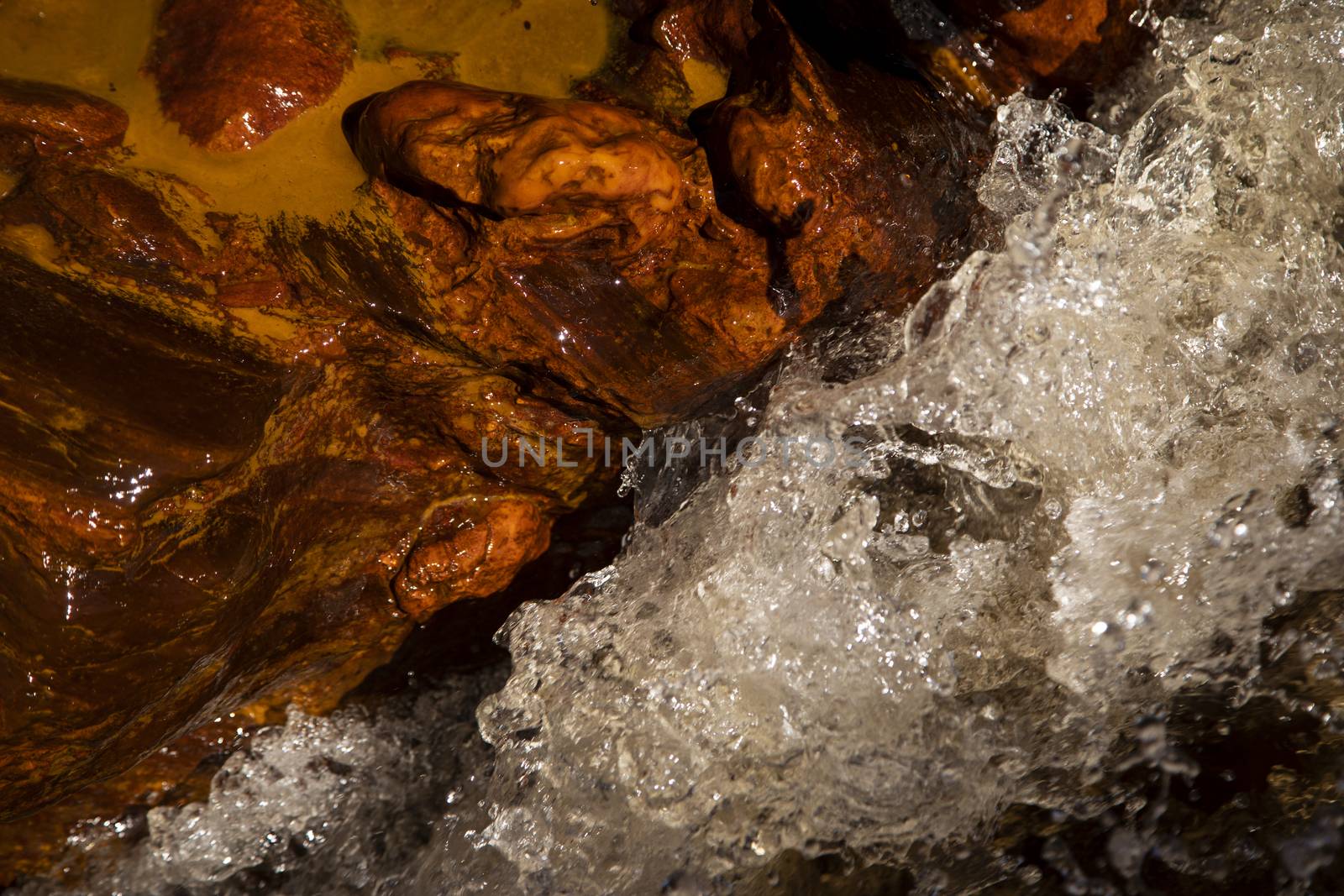 Red water in Rio Tinto, Huelva by Nemida