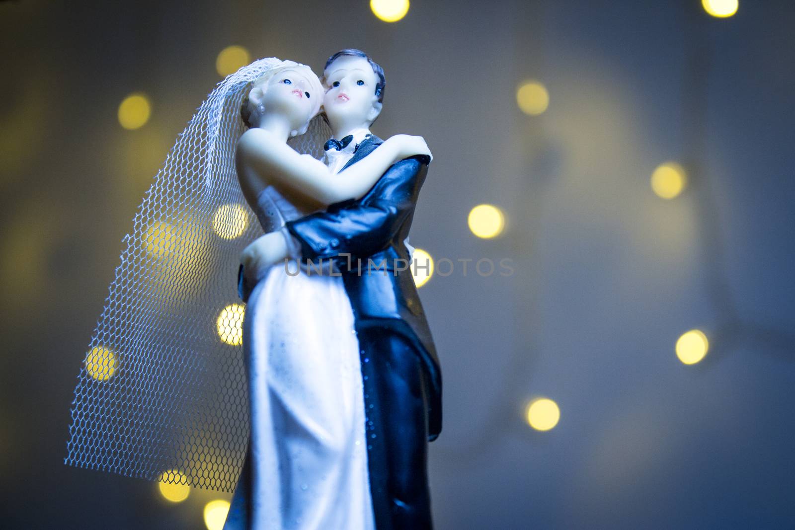 Figure of happy newlyweds. It does not have a specific author, it does not need model release