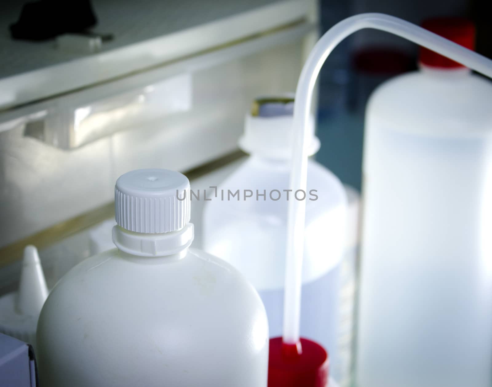 Disinfectant liquids for use in surgical operations