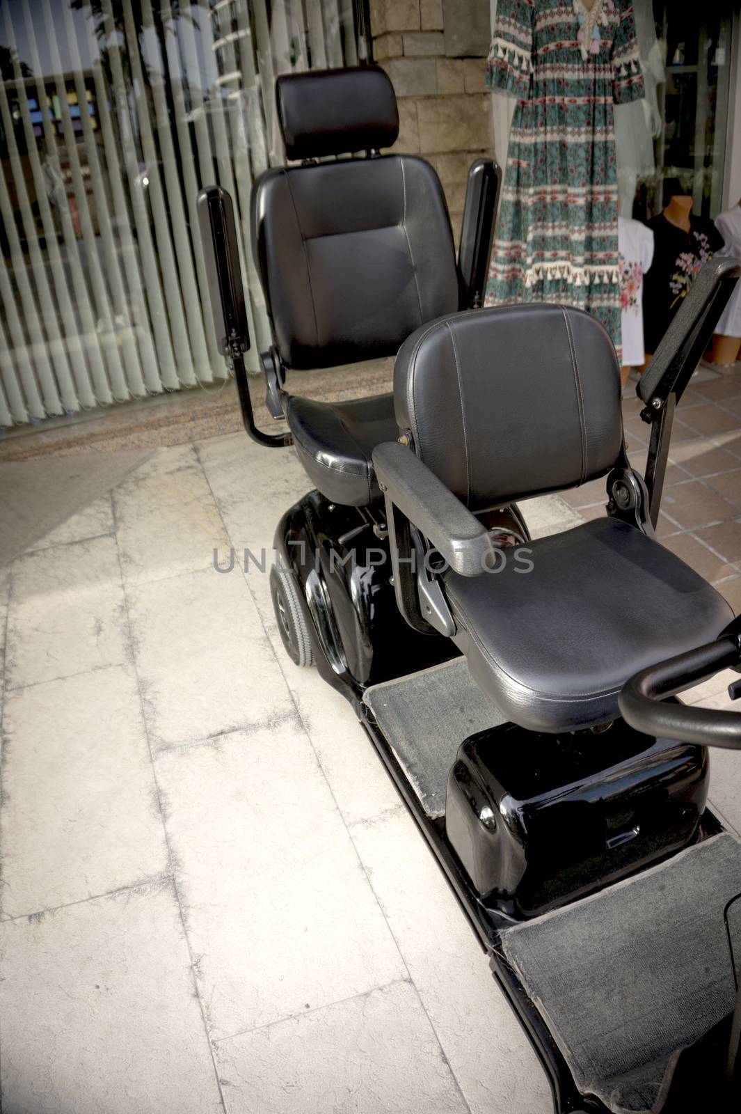 Double seat vehicle for people with disabilities by GemaIbarra