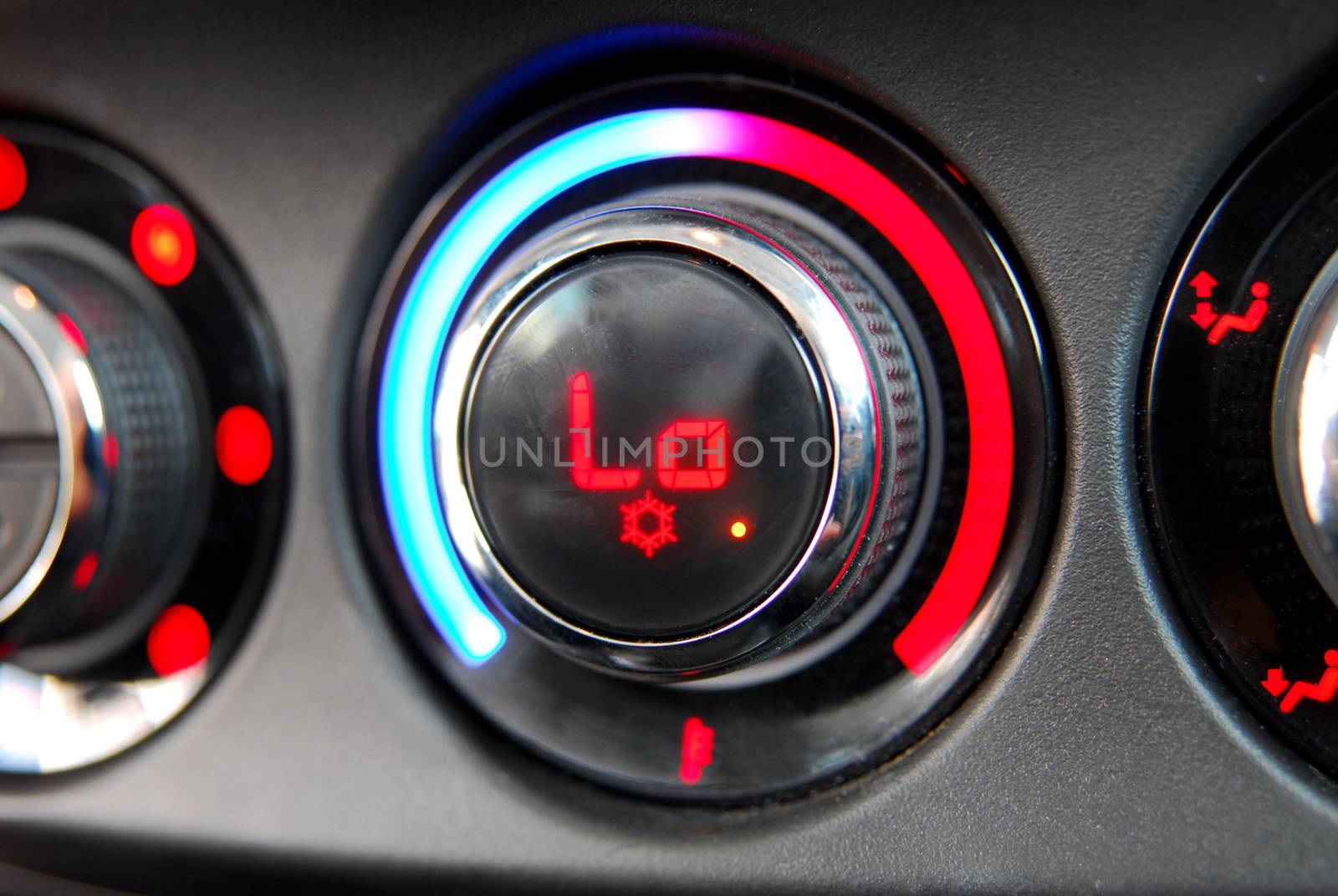automatic air conditioning controls in the car