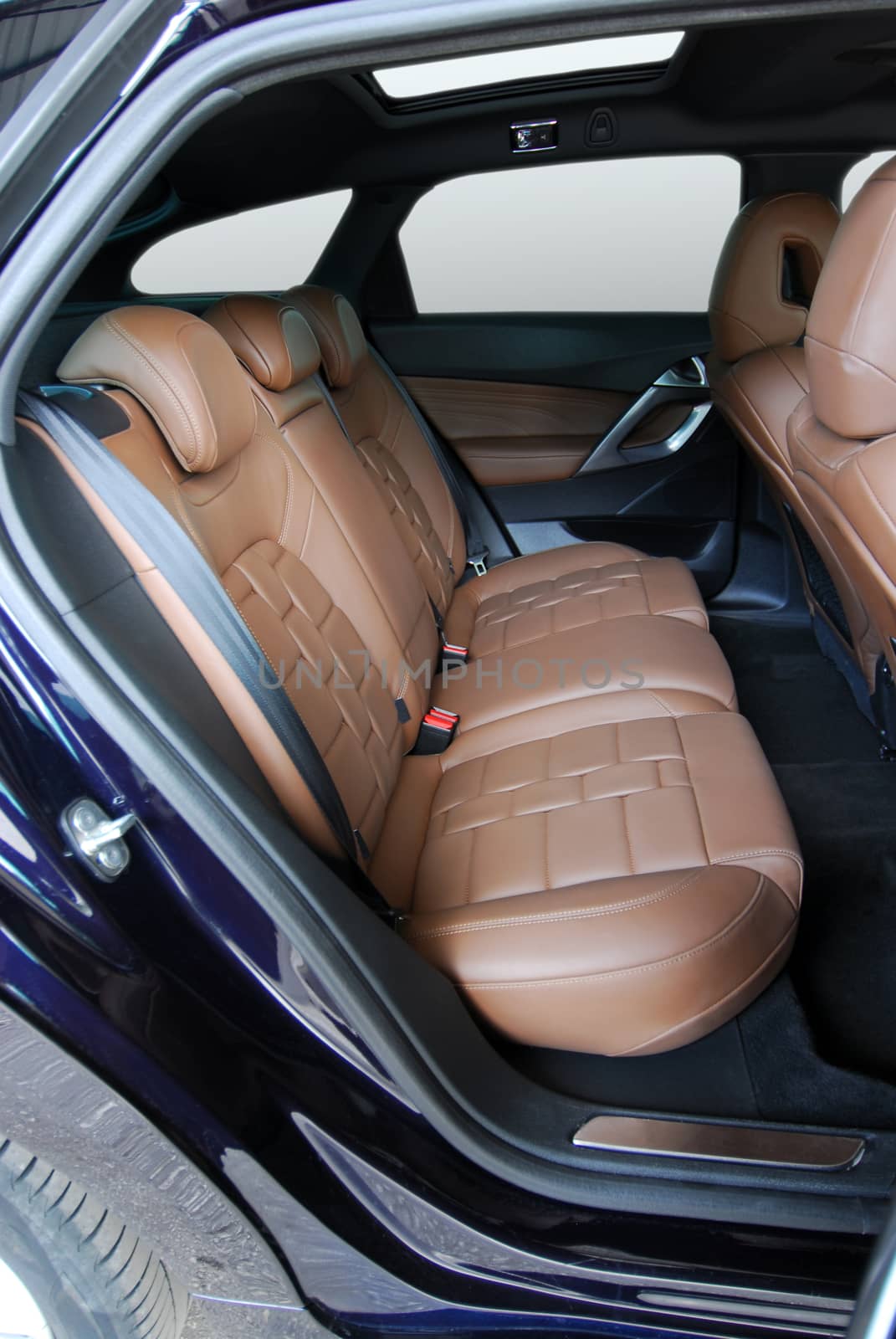 rear seats in passenger car