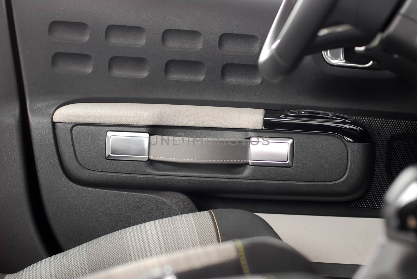 car door handles in modern passenger car