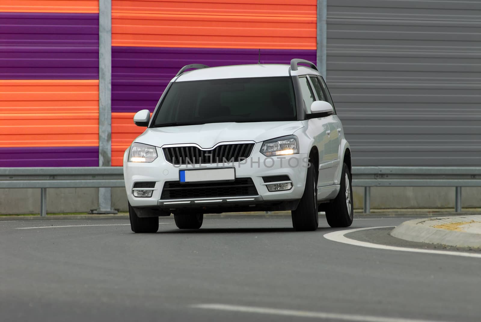 SUV going at high speed cornering