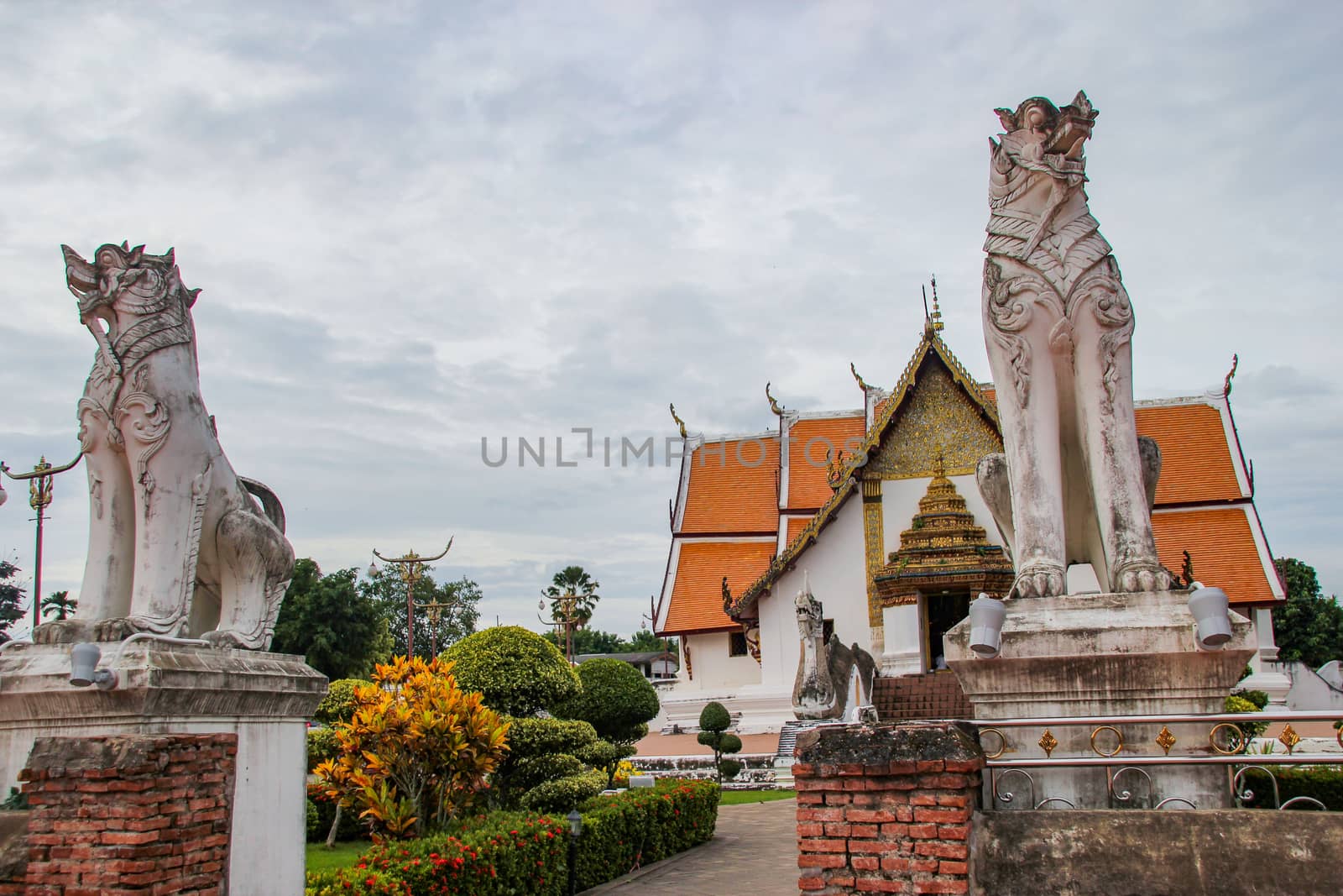 wat phumin temple,nan,thailand by suthipong