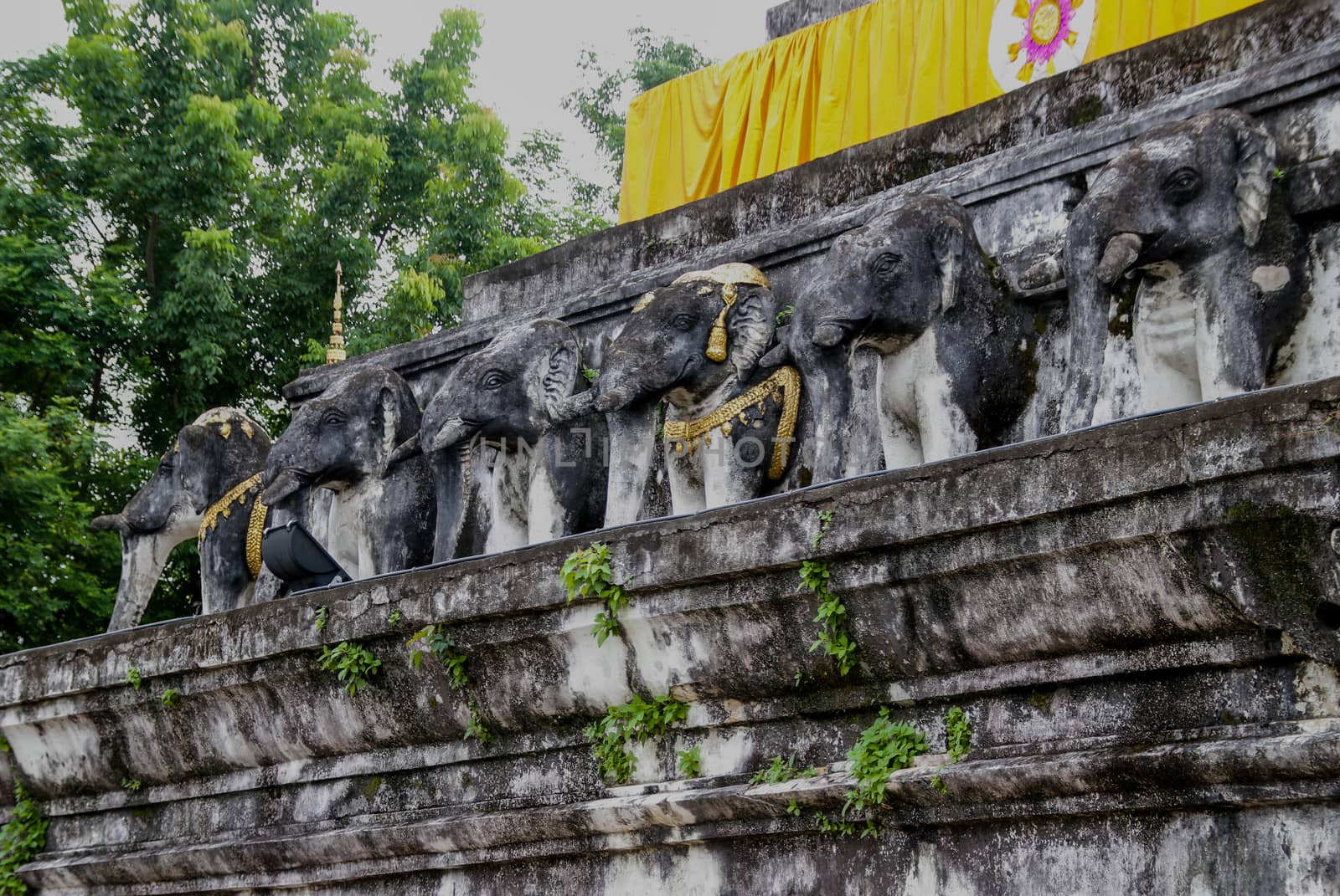 Wat phra that chang kham,NAN,THAILAND by suthipong