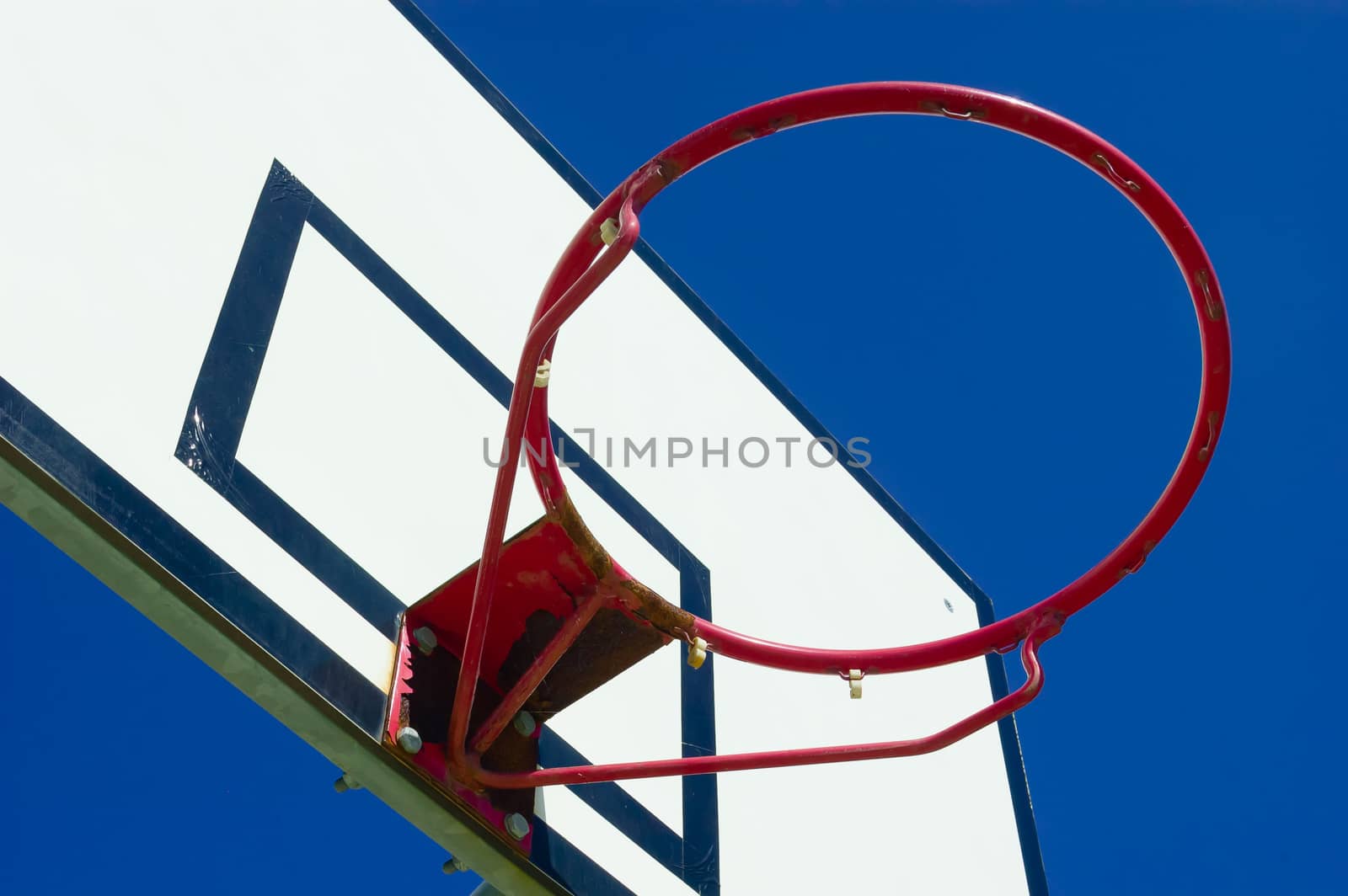 An element of the basket-ball game with blue sky