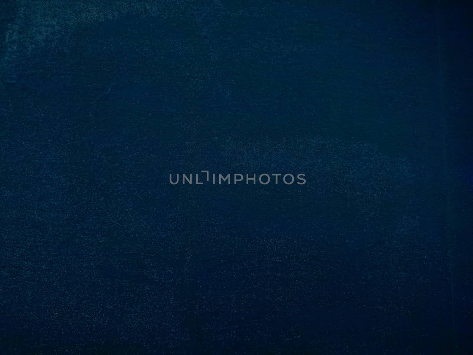 Dark blue pattern background with painted texture. Blue graphic for white text content by sonandonures