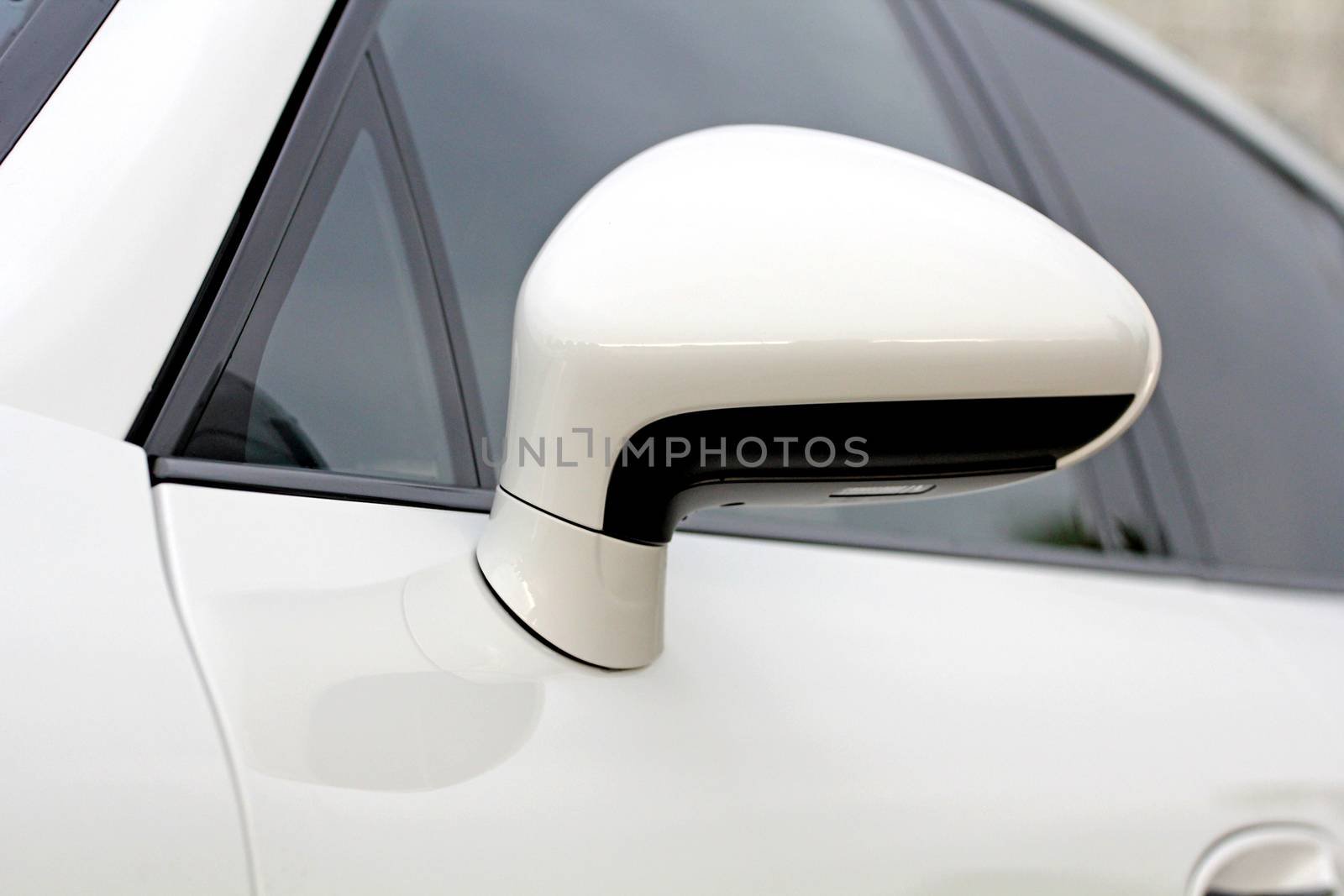 Side mirror with turn signal of a car by aselsa