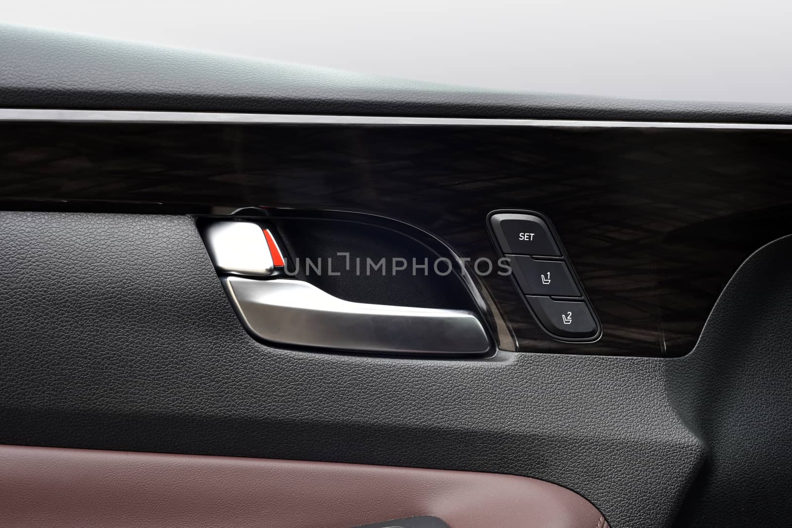 car door handles with seat position memory keys