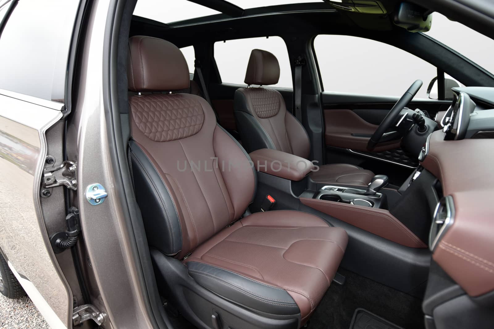 Front seats of a modern passenger car