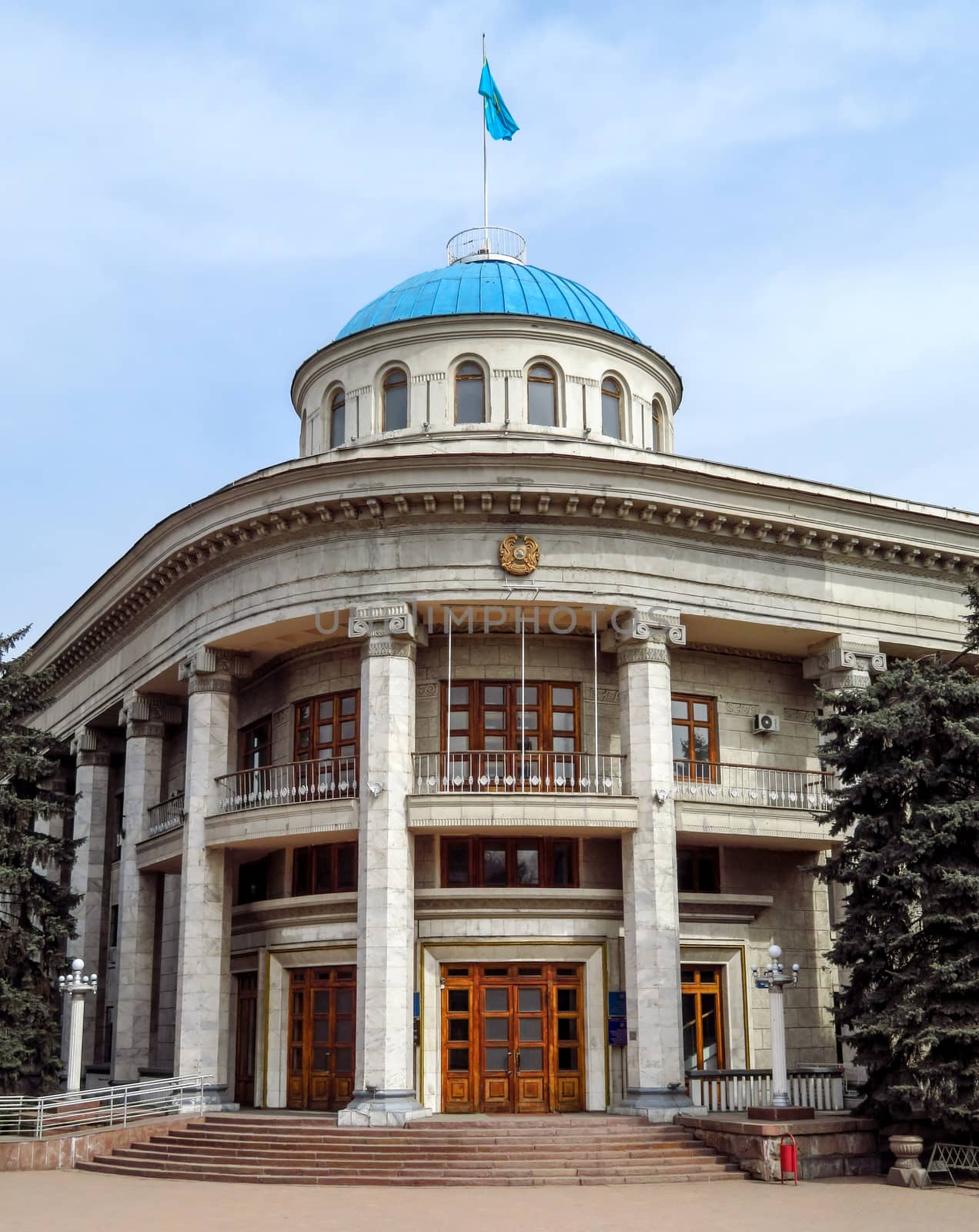 ALMATY, KAZAKHSTAN - MARCH 26, 2017: The building of akimat of Almalinsky district in Almaty, Kazakhstan. The building was built in 1938

Almaty, Kazakhstan - March 26, 2017: The building of akimat of Almalinsky district in Almaty, Kazakhstan. The building was built in 1938