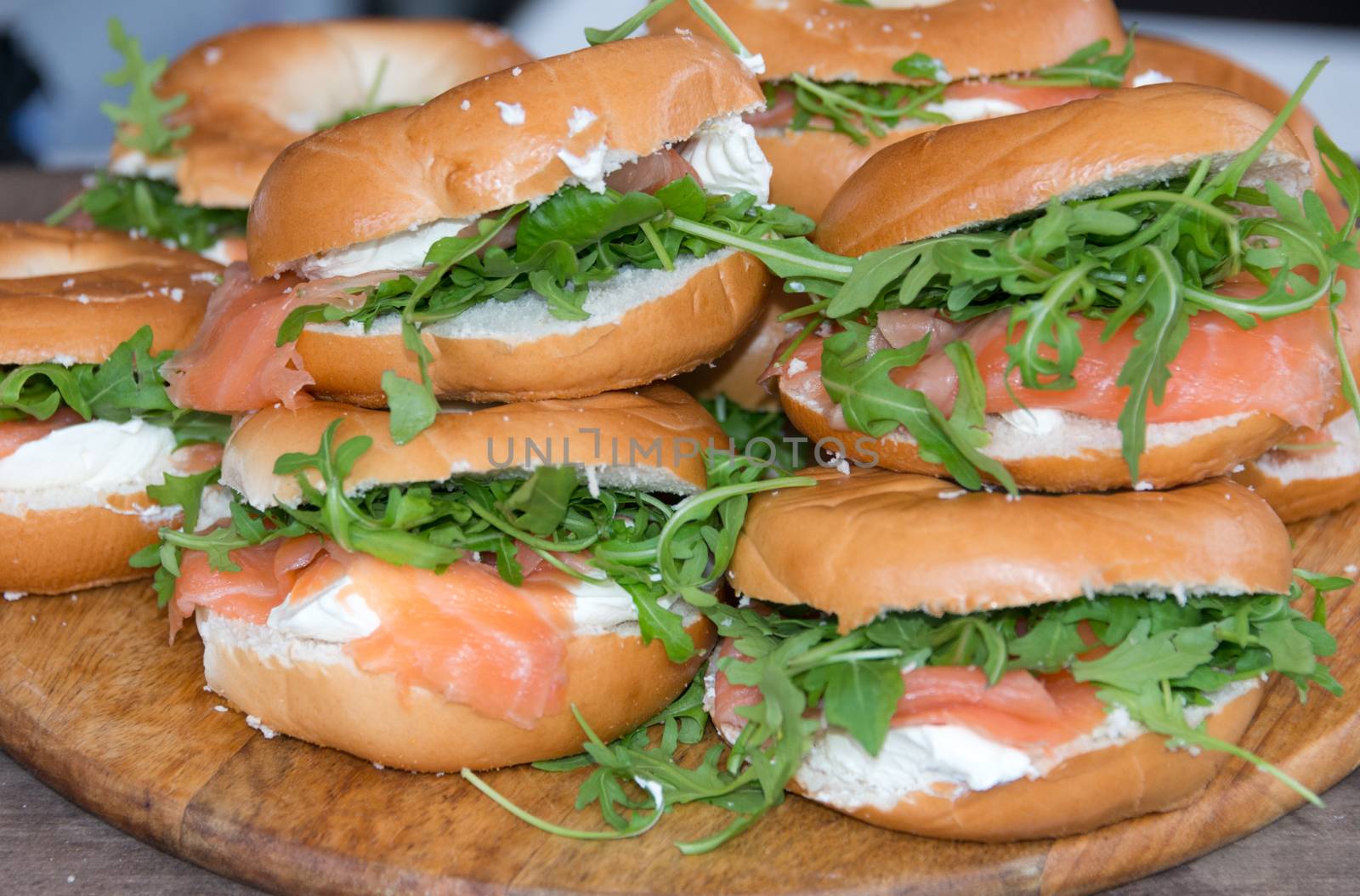 Bagels with Smoked Salmon, Cream Cheese and Roacket