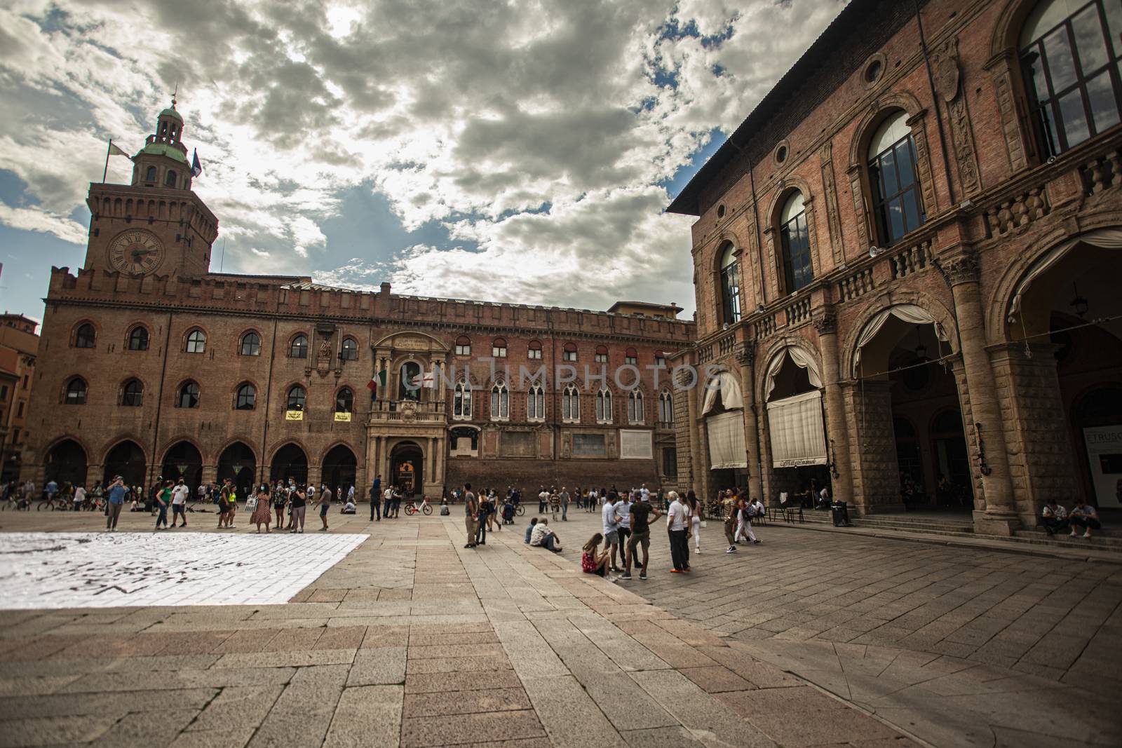 Piazza Maggiore in Bologna, Italy by pippocarlot