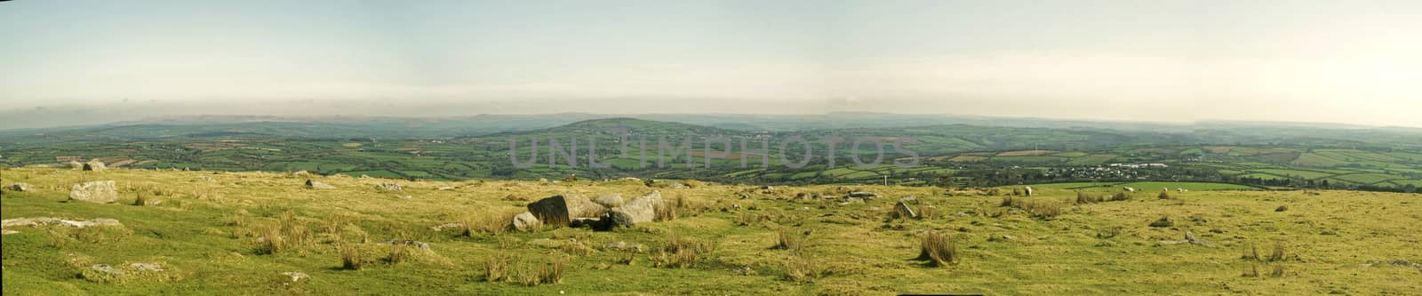 Both Panoramic and some more detailed images of beautiful country scenes.