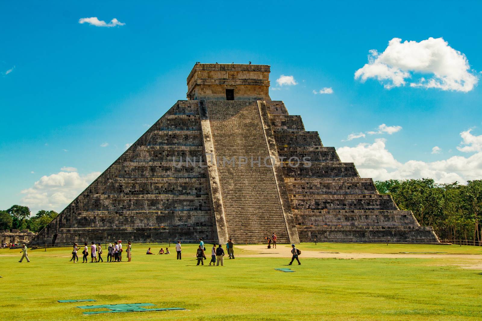 Kukulkan pyramid in Chichen Itza. This is one of the most important buildings in the ancient city of Chichen-Itza. by tanaonte