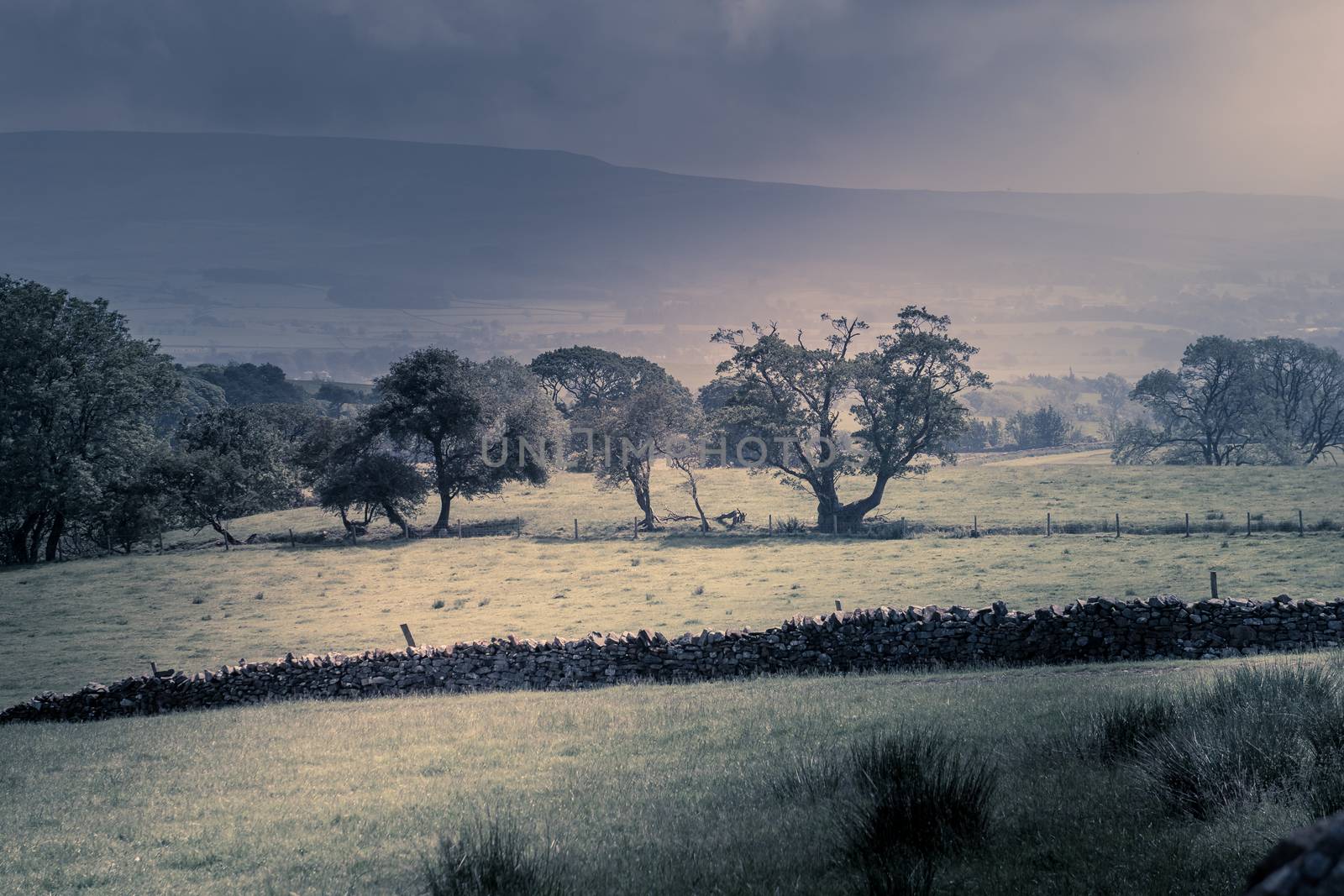 Northwest English countryside between the rain showers. by paddythegolfer
