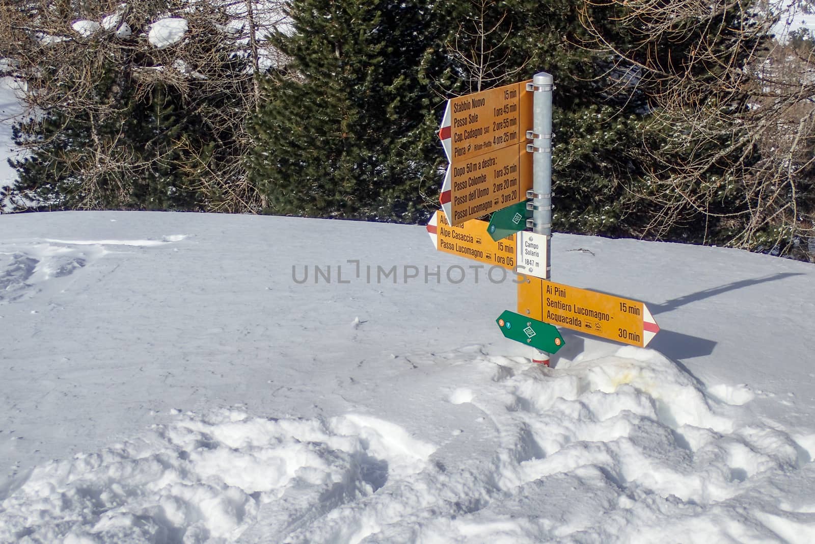 Casaccia, Switzerland: Indication signs for paths, Lareccio canals and Colombe pass