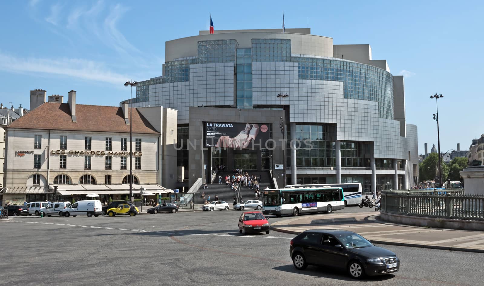 PARIS, FRANCE - JUNE 11, 2014: View of the parisian architecture.

Paris, France - June 11, 2014: View of the parisian architecture. People are on the steps.
