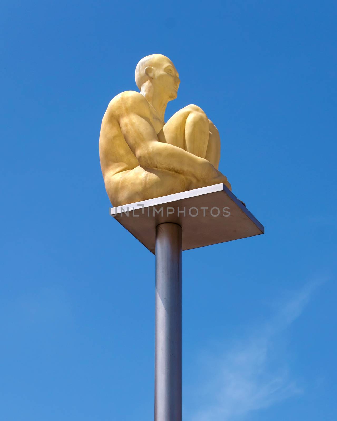 NICE, FRANCE - MAY 4: Glowing statue on the Place Massena on May 4, 2013 in Nice, France. Artwork "Conversation a Nice" von Jaume Plensa. 

Nice, France - May 4, 2013: Glowing statue on the Place Massena. Artwork "Conversation a Nice" von Jaume Plensa.