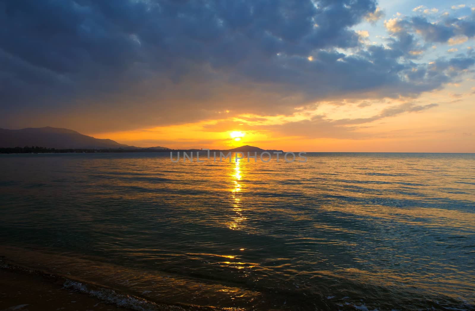 Colorful  sunrise of the sea. Panoramic view.