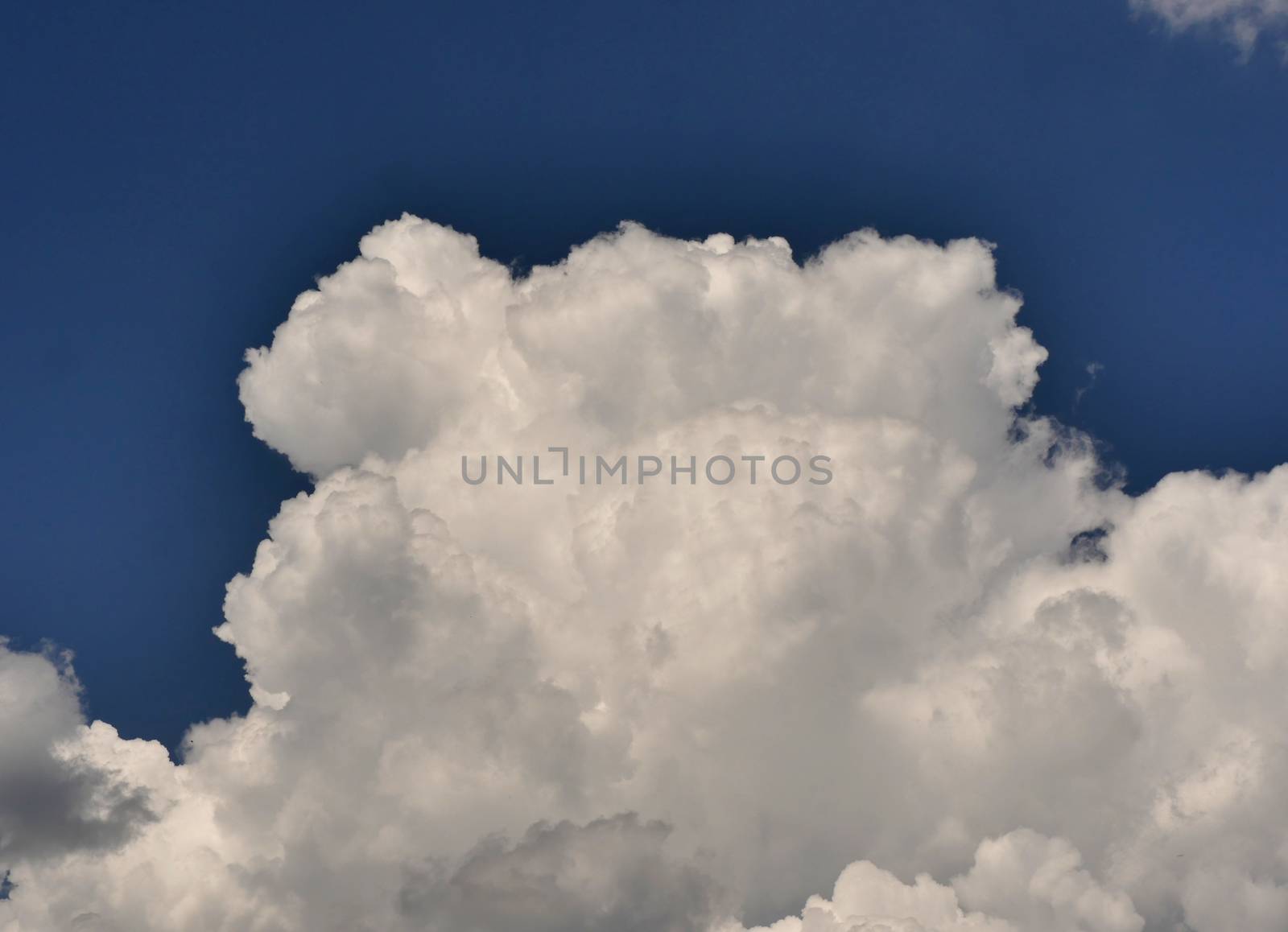 zoom big clouds in sky landscape by alex_nako