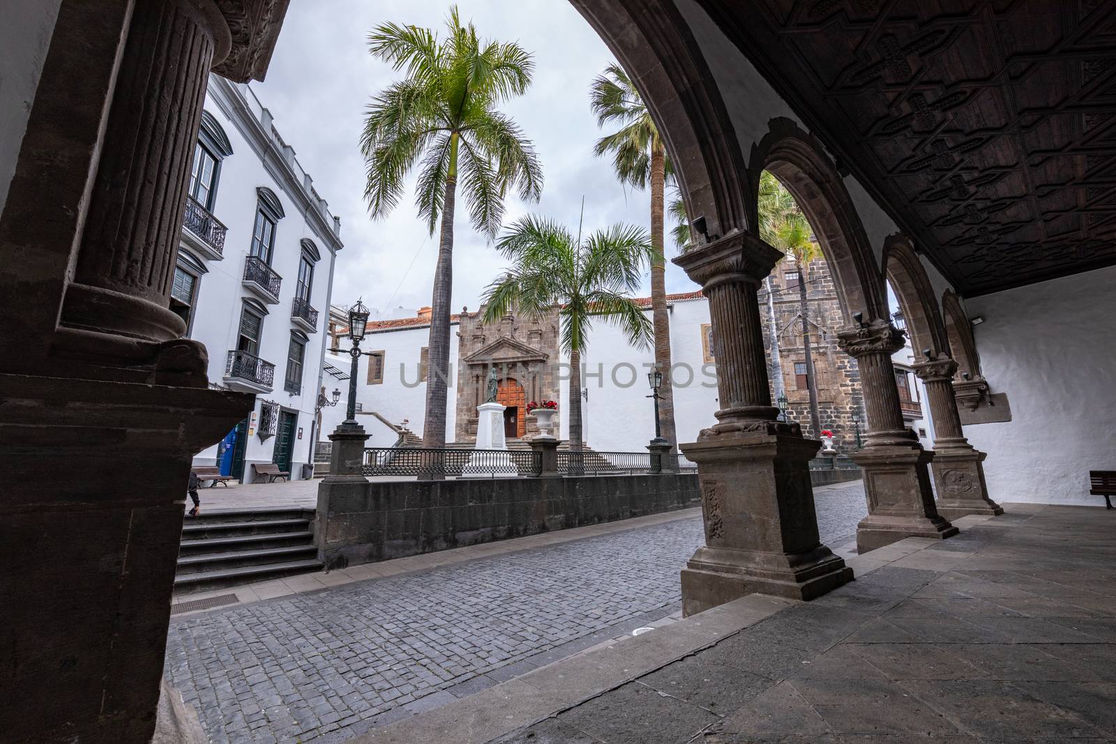 Old baroque chuch of Iglesia El Salvador in the center of Santa  by mariusz_prusaczyk