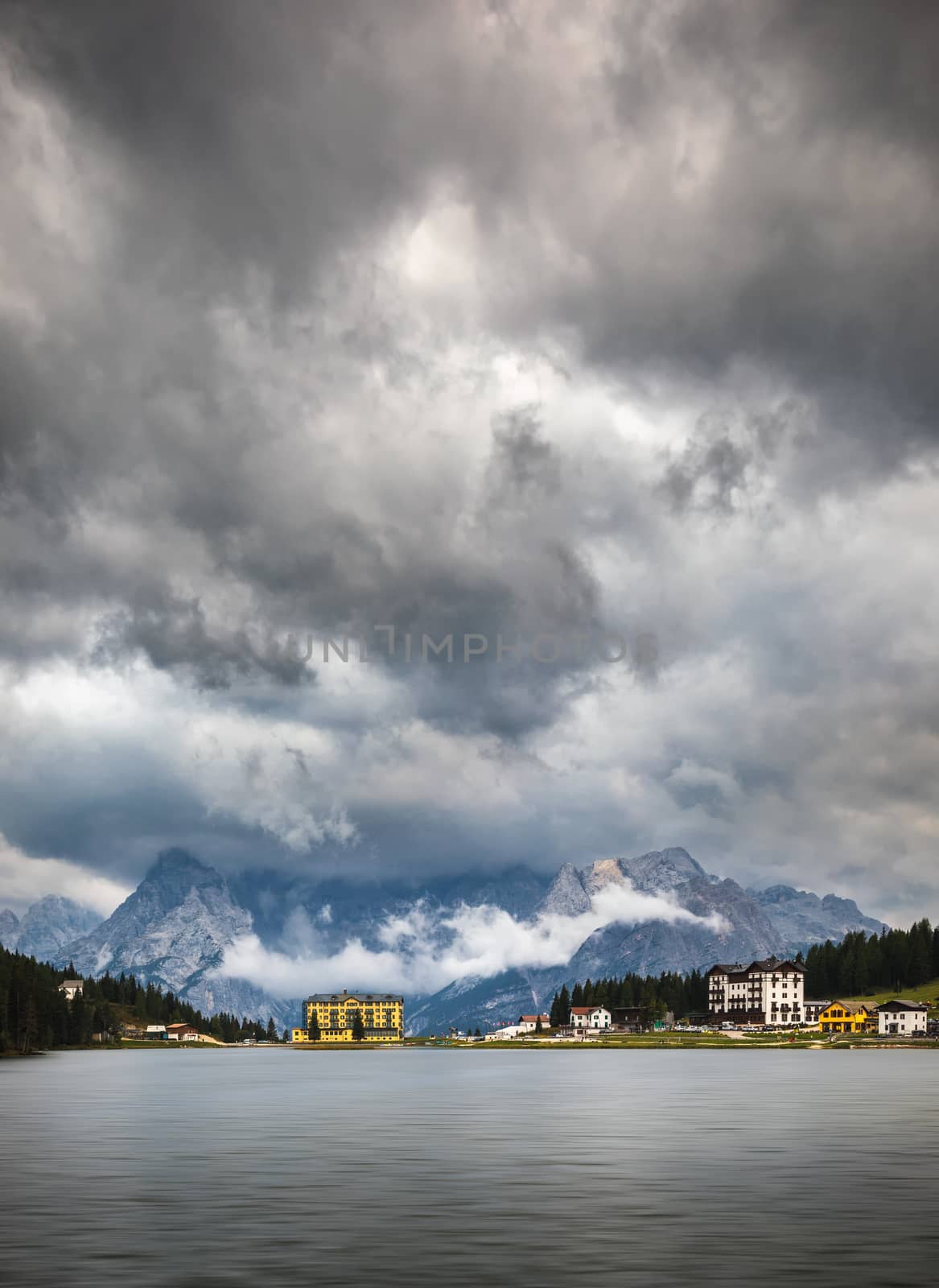 Lake Misurina, picturesque afternoon scene in the Tre Cime Di Lavaredo Natural Park, Dolomite Alps, Italy, Europe. 