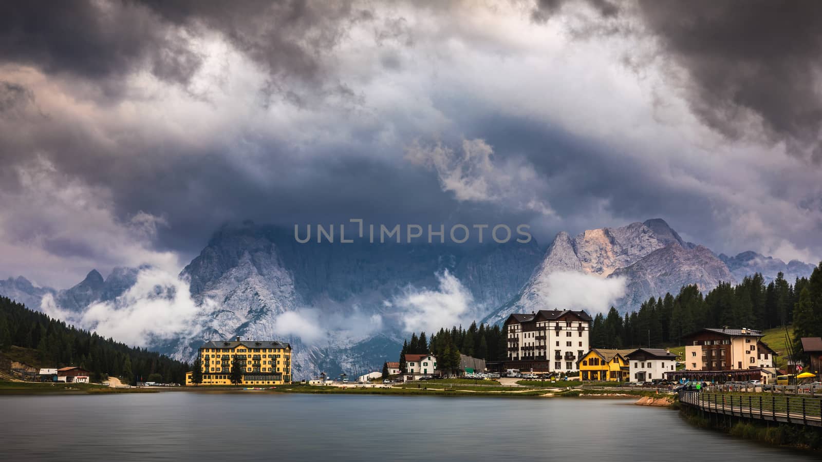 Lake Misurina, picturesque afternoon scene in the Tre Cime Di Lavaredo Natural Park, Dolomite Alps, Italy, Europe. 