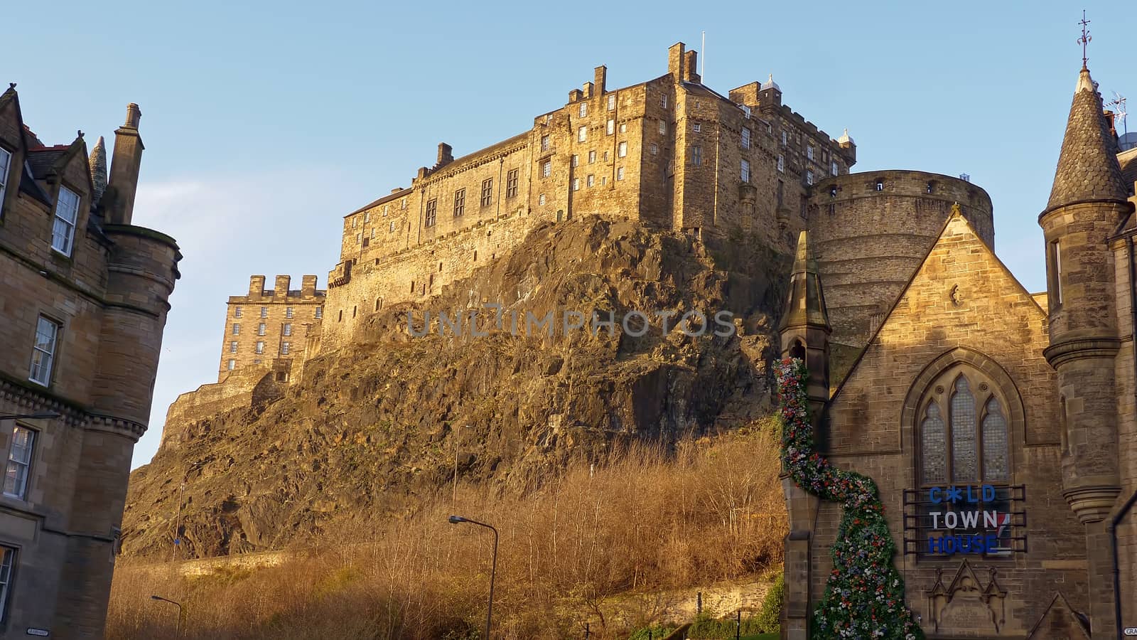 Edinburgh Castle on Castlerock - amazing view on a sunny day by Lattwein