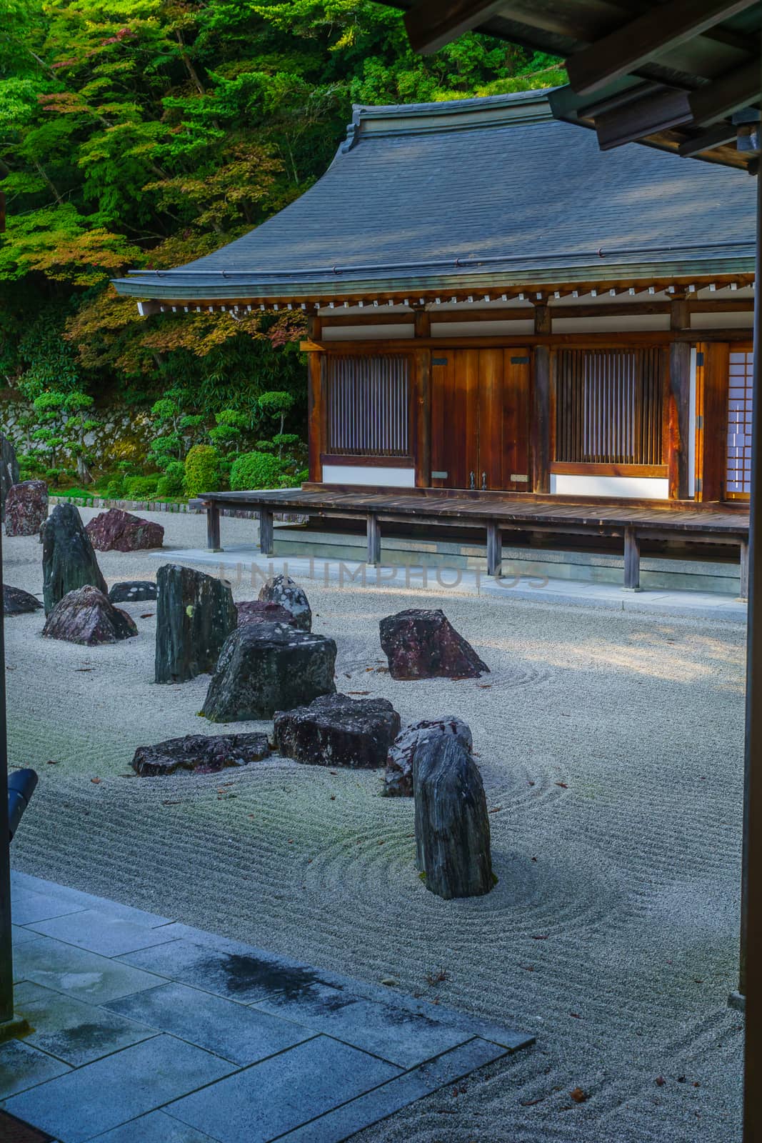 Japanese rock garden in Mount Koya (Koyasan) by RnDmS