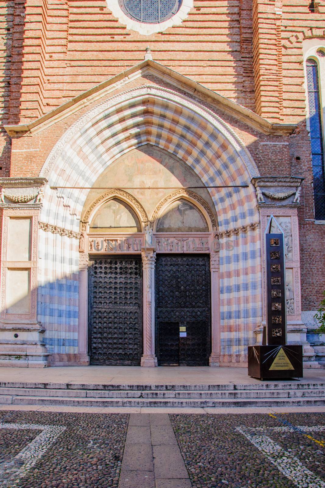 Sant-Anastasia church, Verona by RnDmS