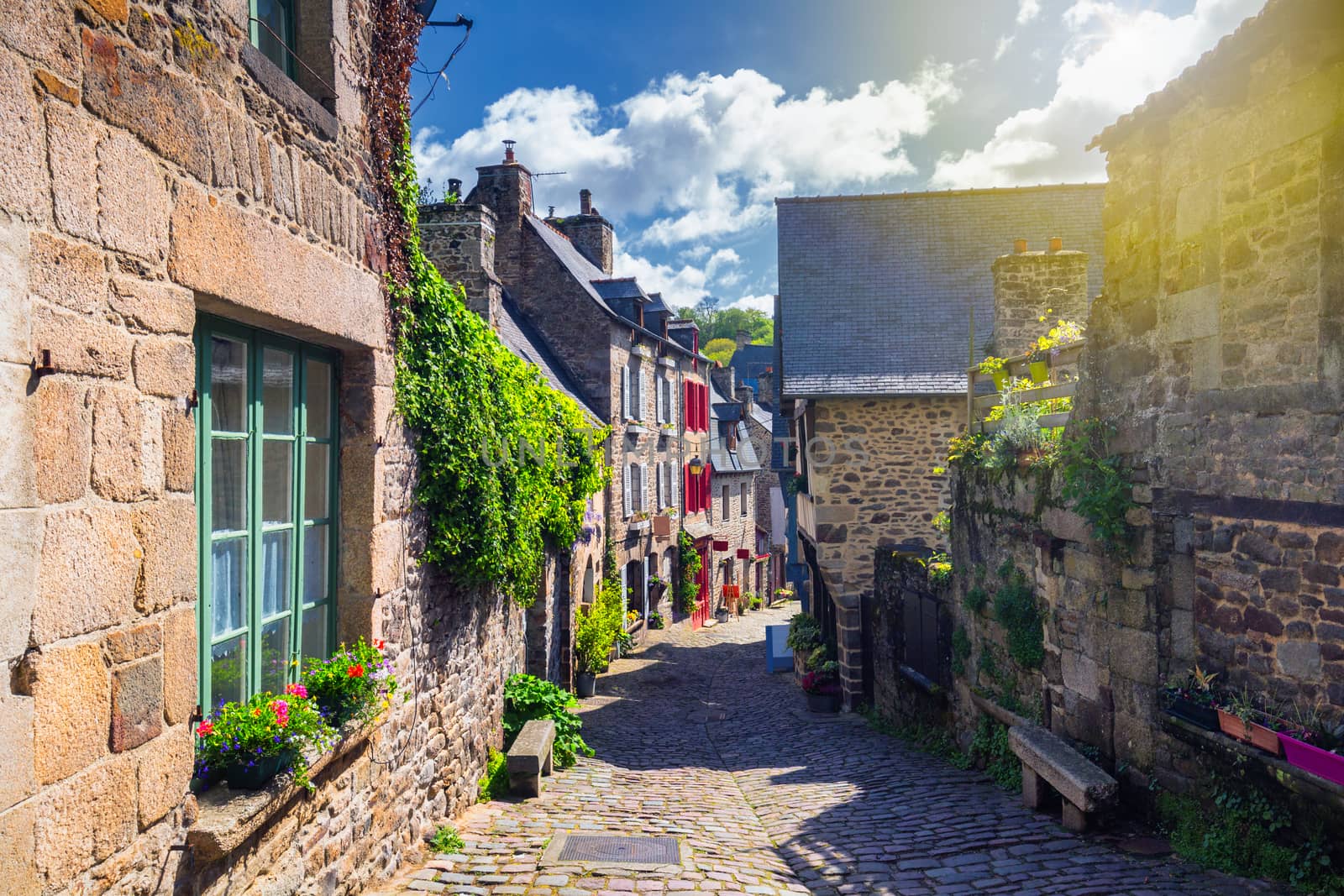 The picturesque medieval port of Dinan on the Rance Estuary, Brittany (Bretagne), France